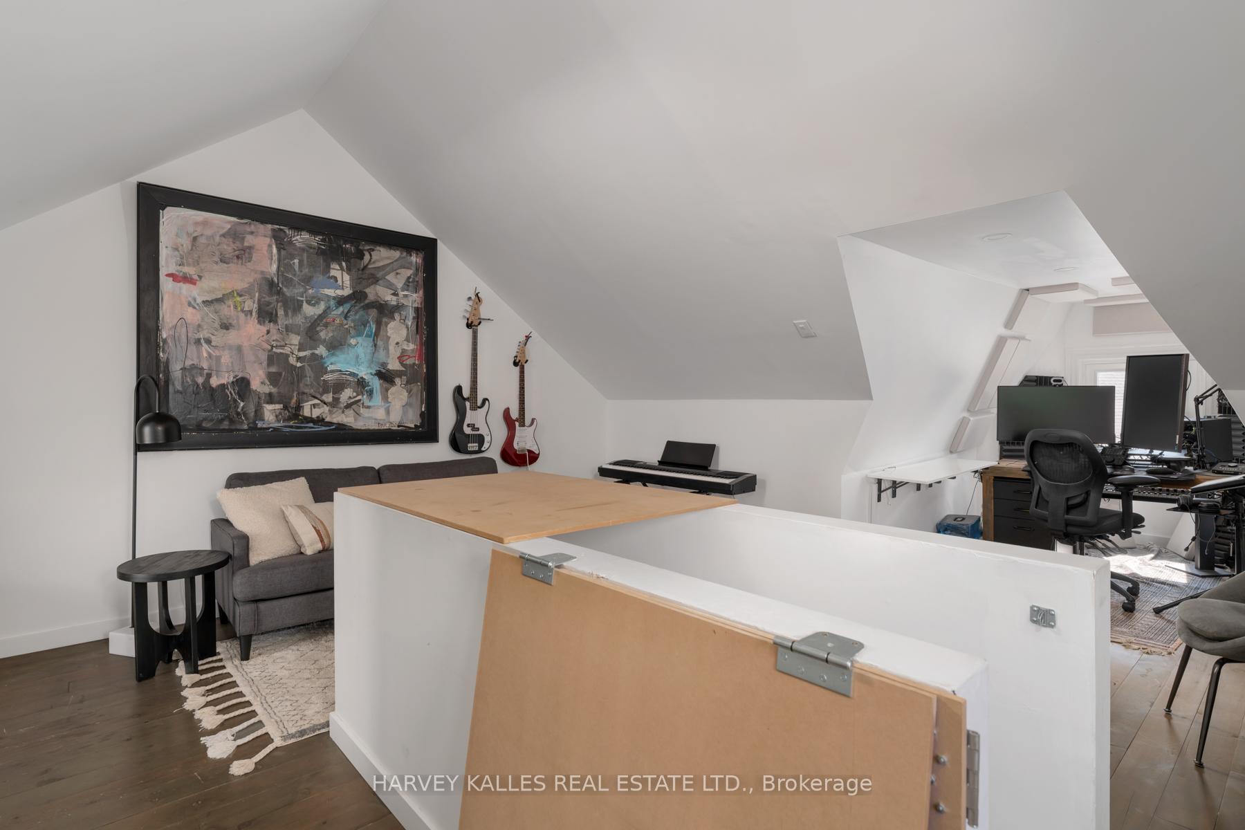 Photo 20 of 281 Lisgar Street, Toronto, Little Portugal — HOMEH