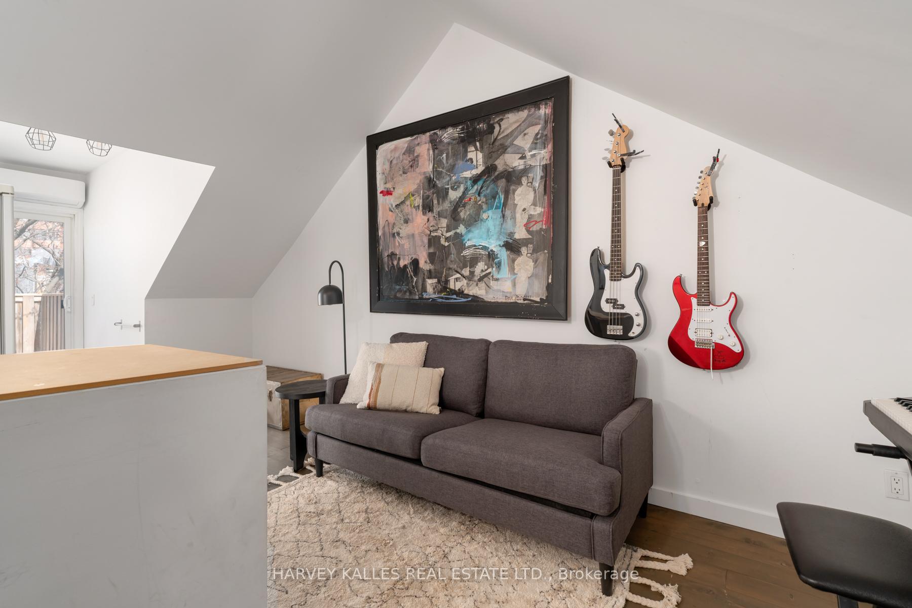 Photo 22 of 281 Lisgar Street, Toronto, Little Portugal — HOMEH