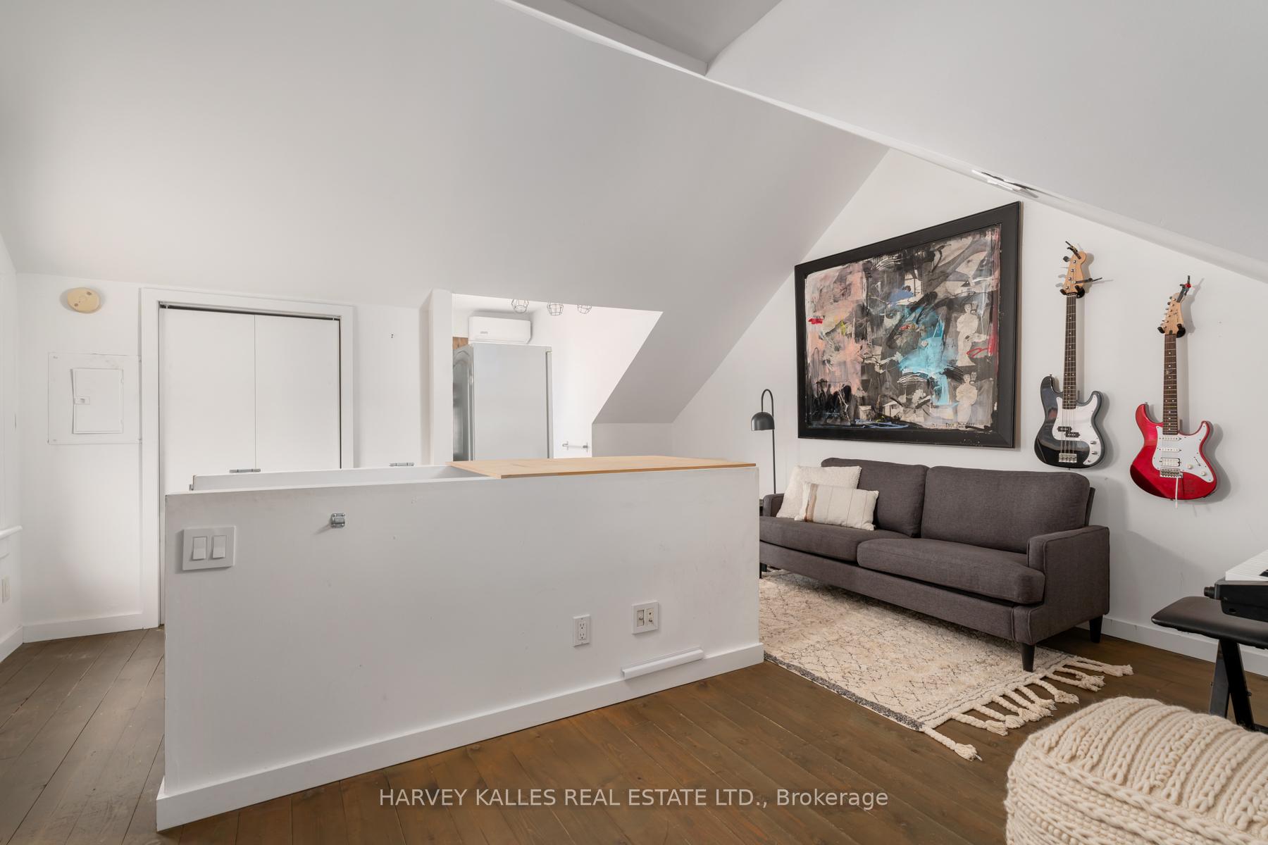 Photo 24 of 281 Lisgar Street, Toronto, Little Portugal — HOMEH
