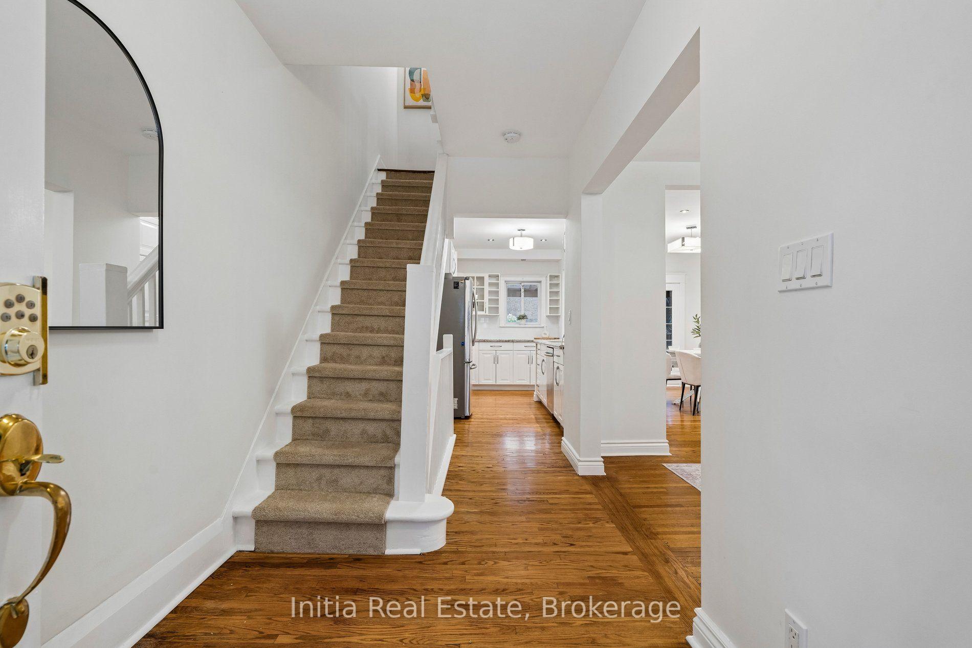 Photo 5 of 16 Glebemount Avenue, Toronto, Danforth — HOMEH
