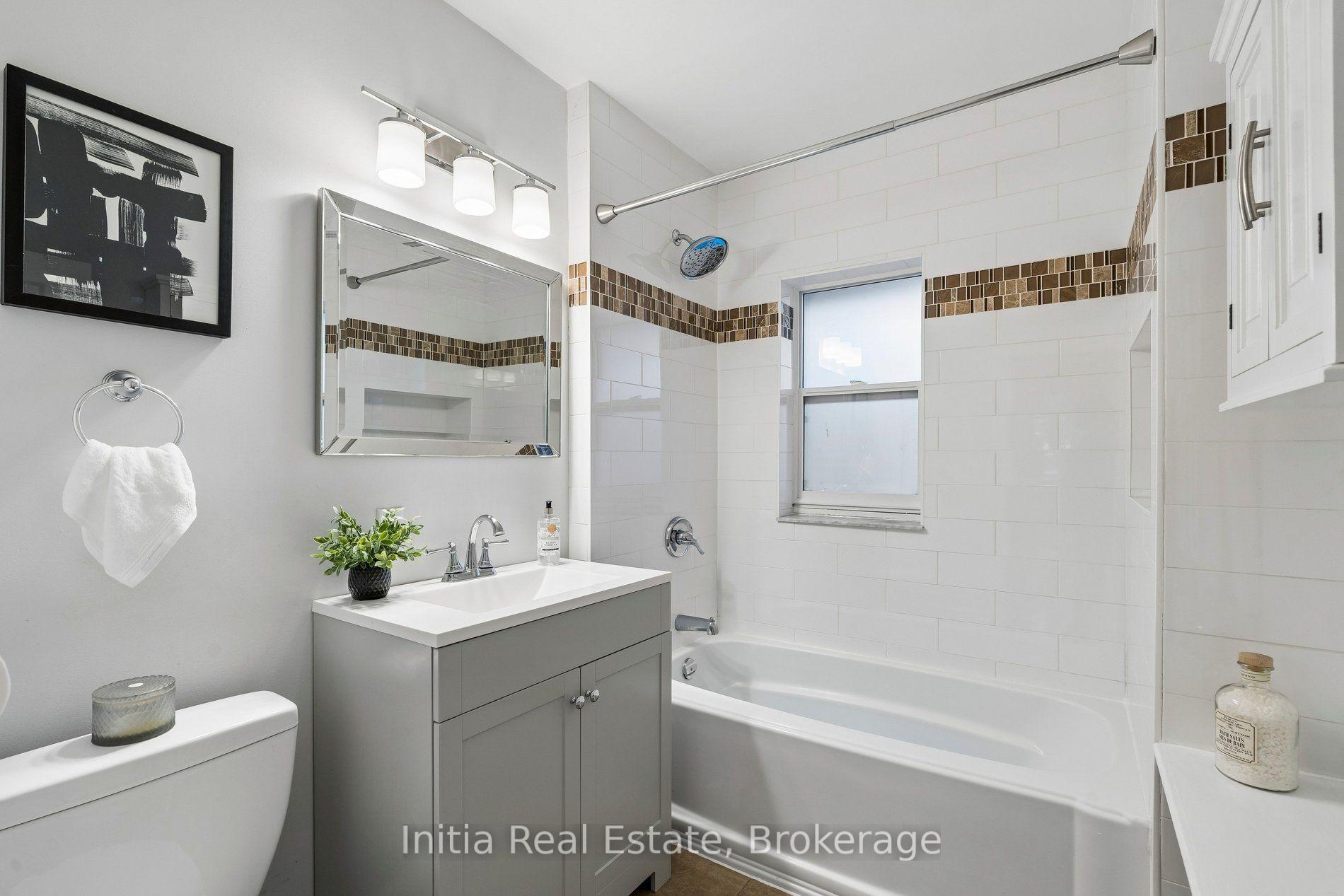 Photo 21 of 16 Glebemount Avenue, Toronto, Danforth — HOMEH