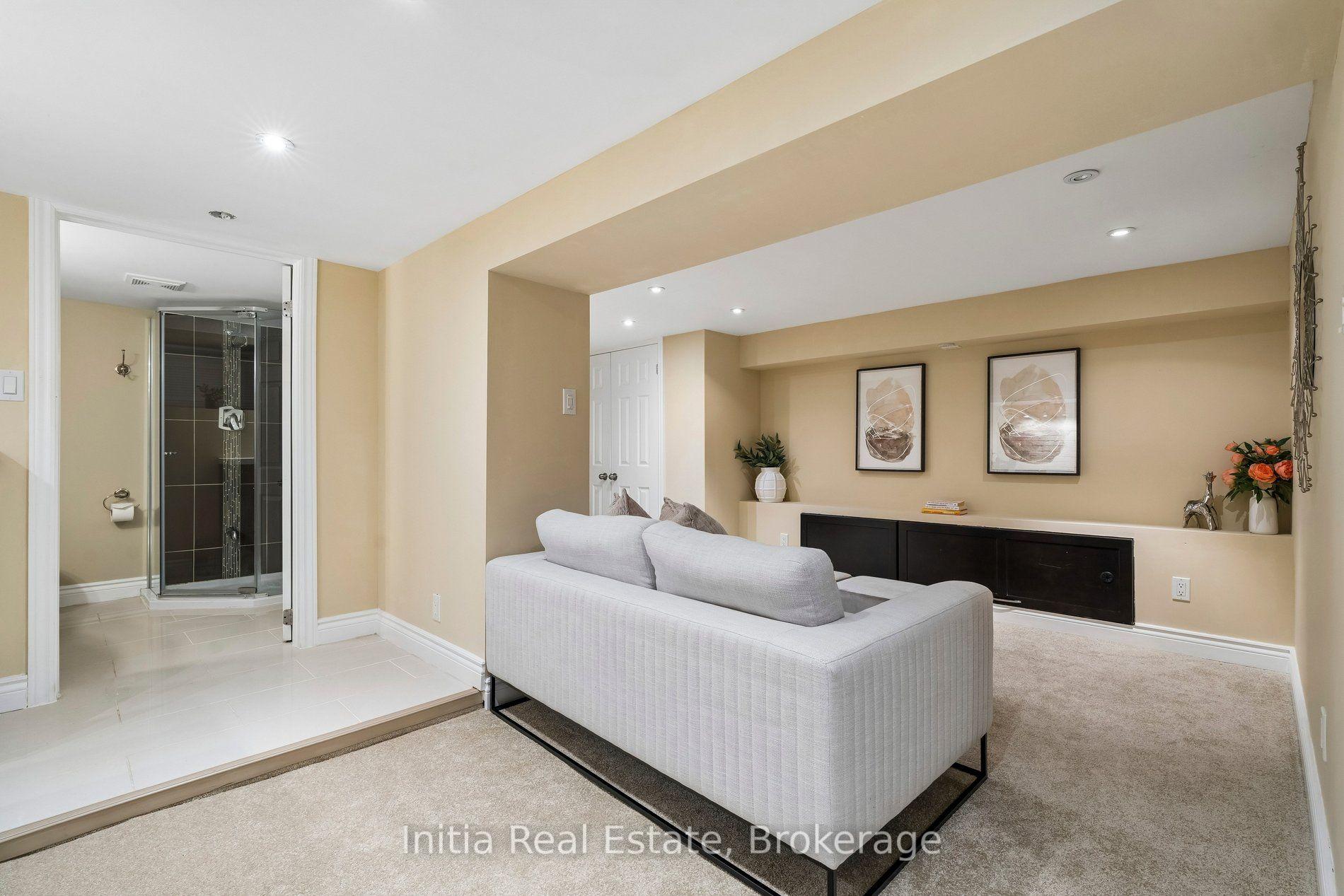 Photo 33 of 16 Glebemount Avenue, Toronto, Danforth — HOMEH