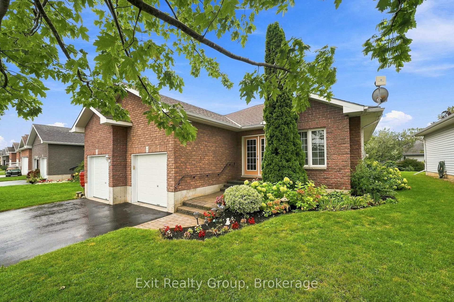 Photo 2 of 26 Aletha Drive, Prince Edward County, Wellington Ward — HOMEH