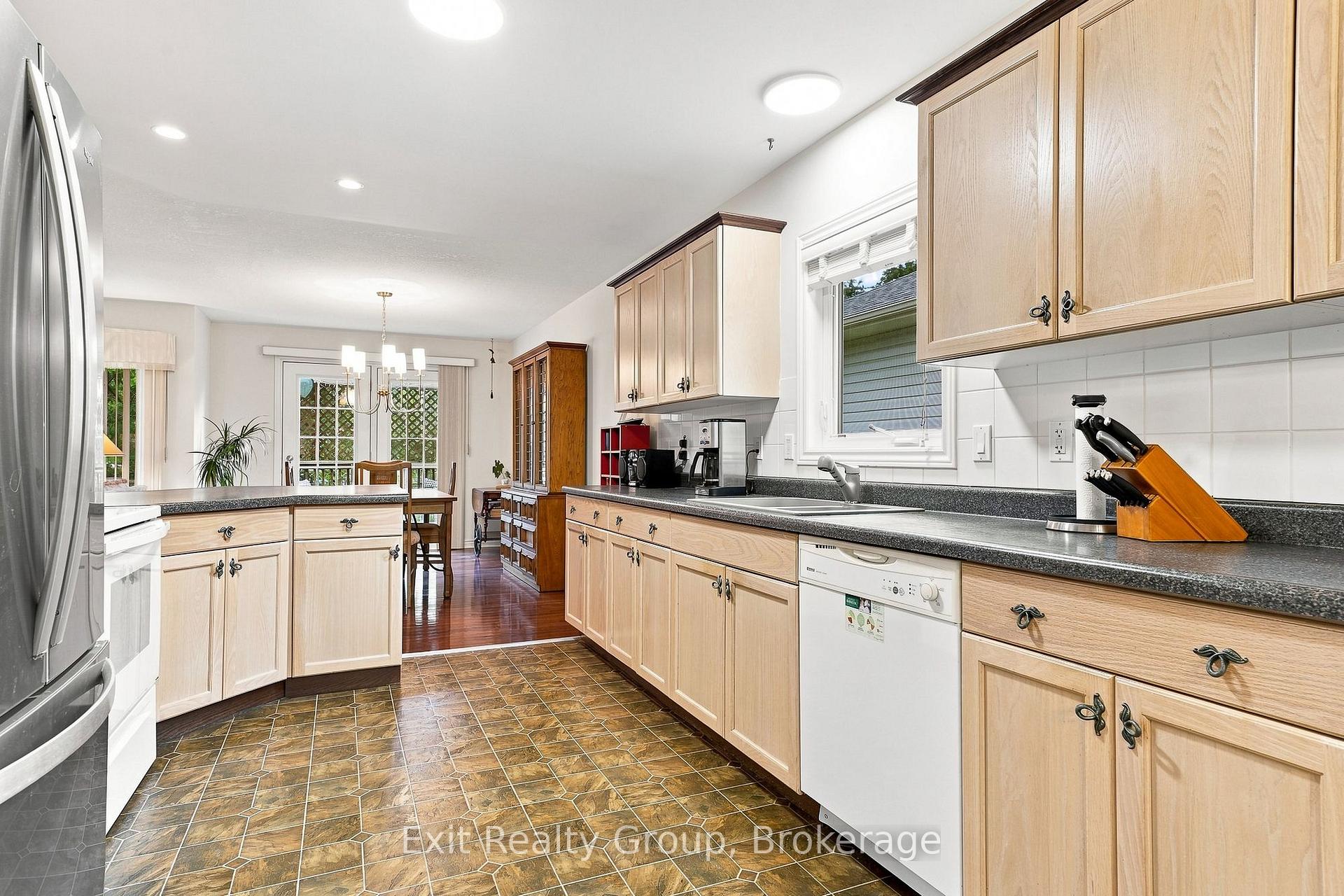 Photo 13 of 26 Aletha Drive, Prince Edward County, Wellington Ward — HOMEH