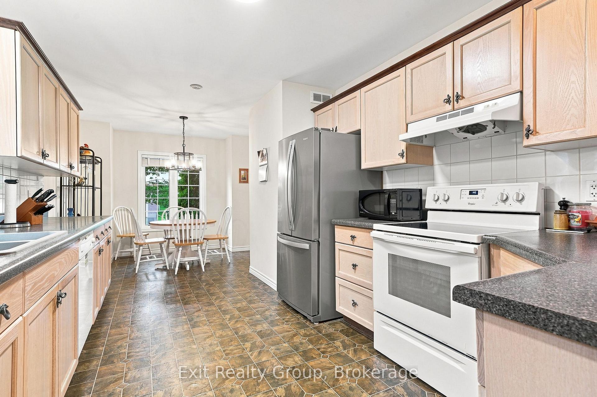 Photo 15 of 26 Aletha Drive, Prince Edward County, Wellington Ward — HOMEH