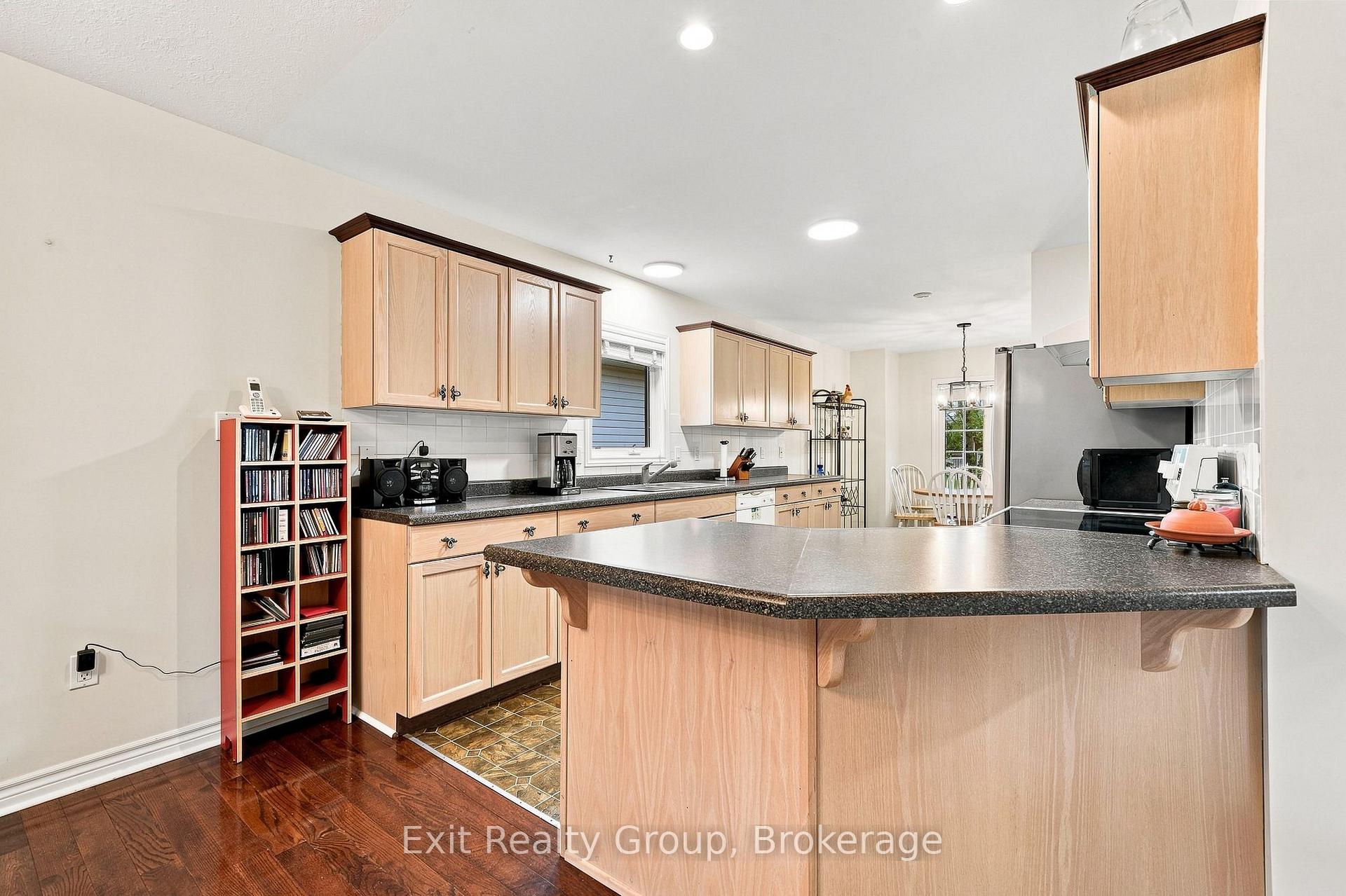 Photo 16 of 26 Aletha Drive, Prince Edward County, Wellington Ward — HOMEH