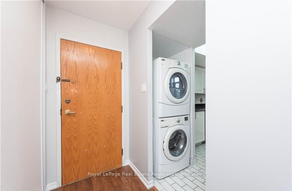 Photo 9 of Unit 507, 300 Webb Drive, Mississauga, City Centre — HOMEH
