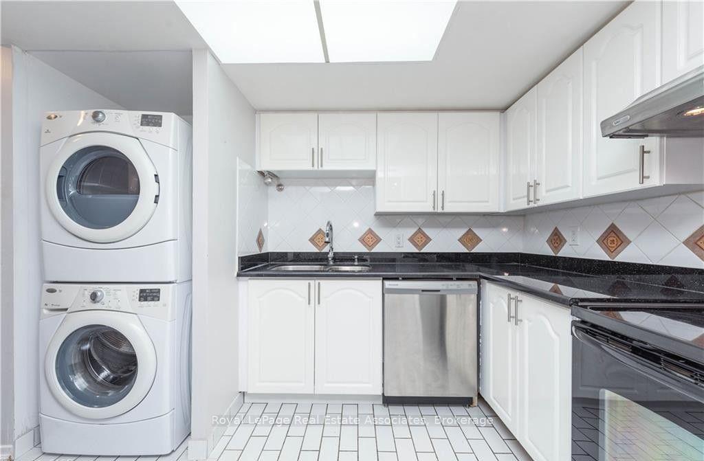Photo 11 of Unit 507, 300 Webb Drive, Mississauga, City Centre — HOMEH