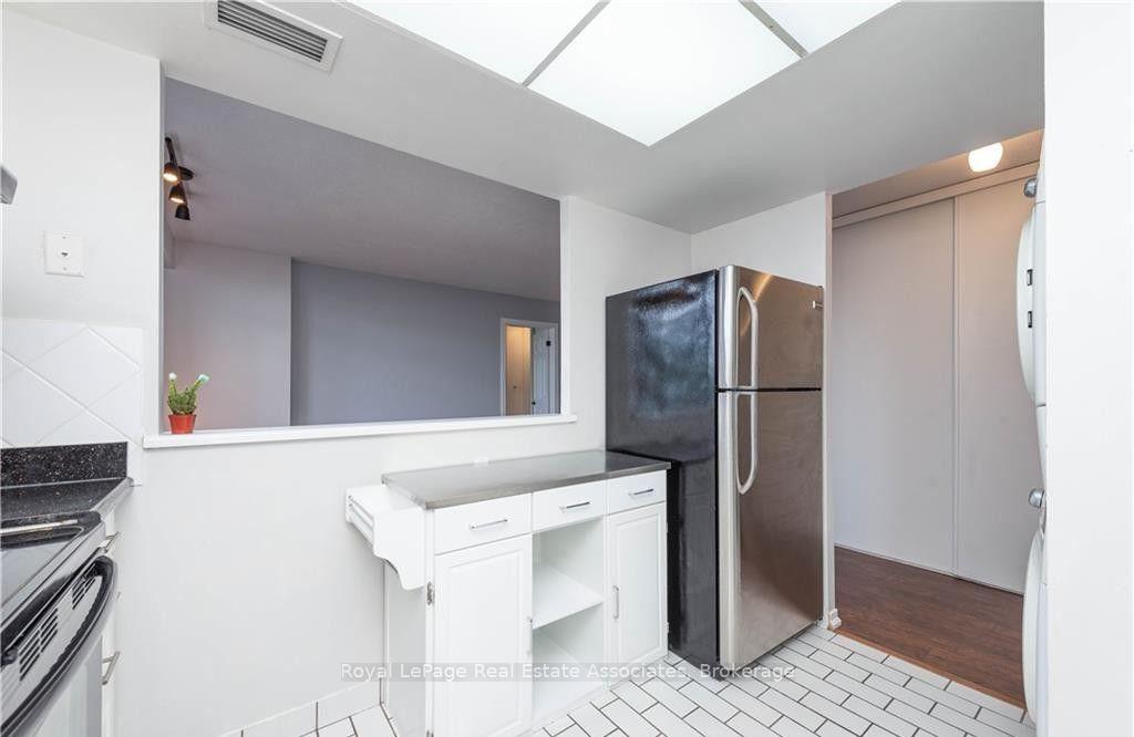 Photo 13 of Unit 507, 300 Webb Drive, Mississauga, City Centre — HOMEH