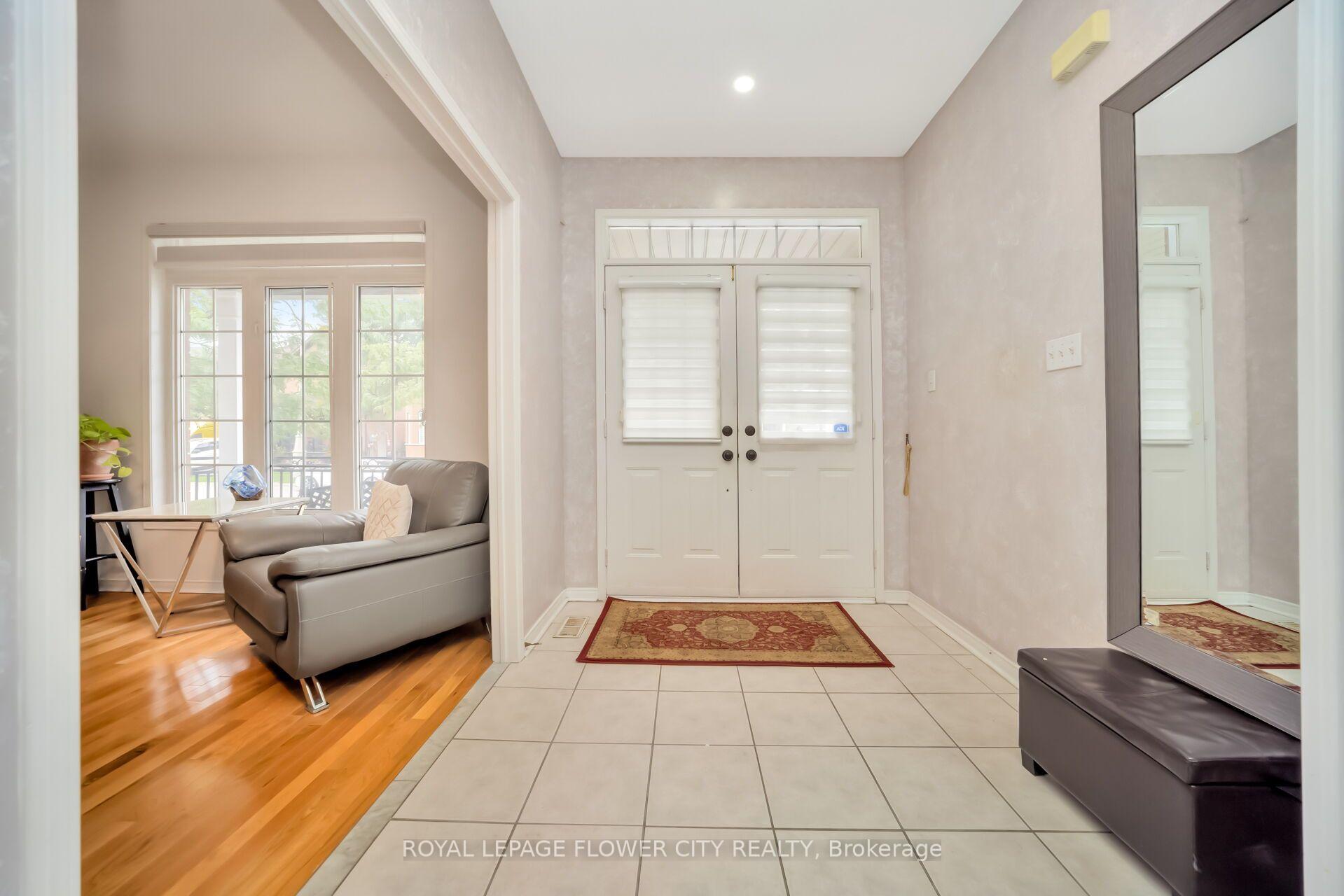 Photo 5 of 36 Borneo Crescent, Brampton, Sandringham-Wellington North — HOMEH