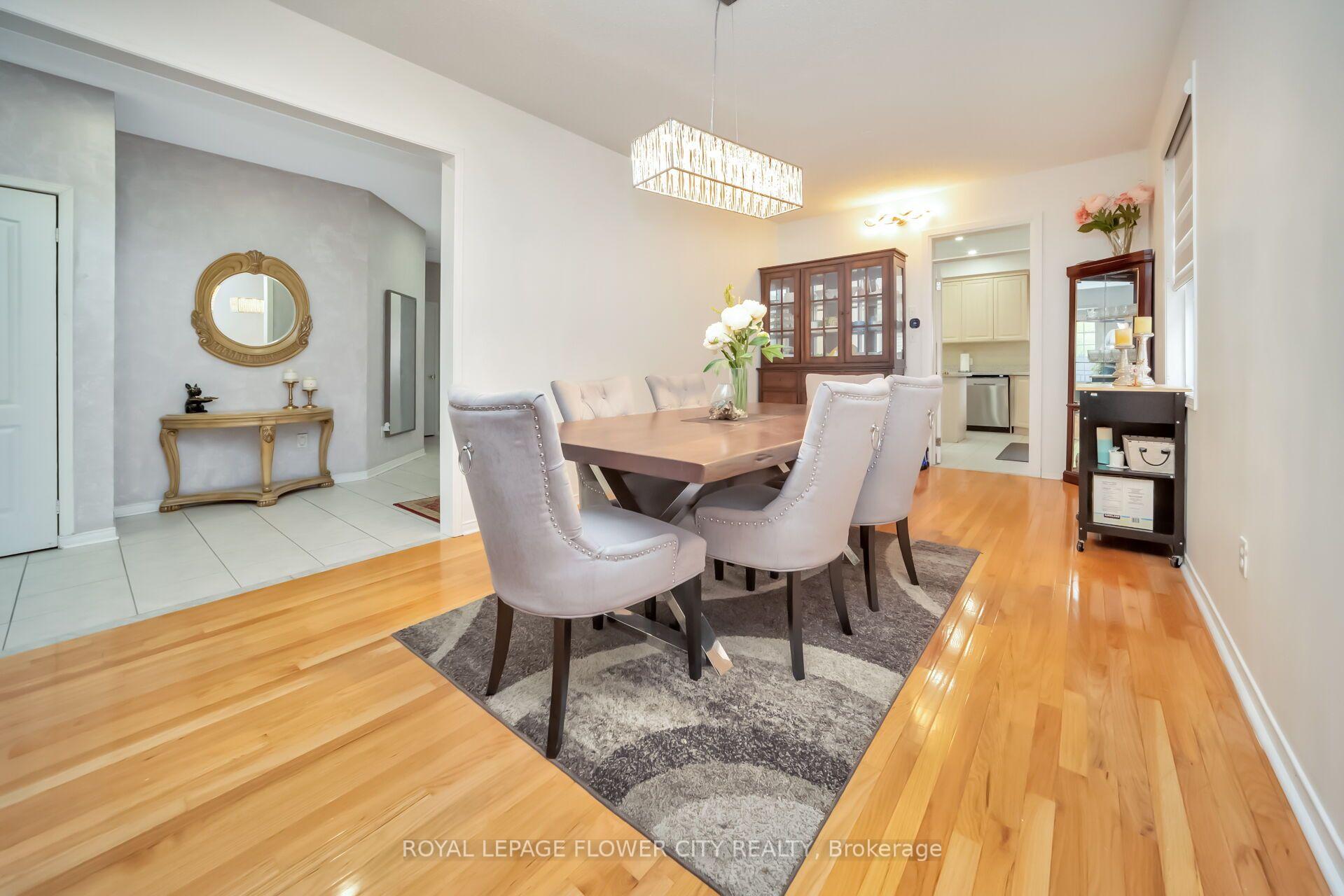 Photo 9 of 36 Borneo Crescent, Brampton, Sandringham-Wellington North — HOMEH