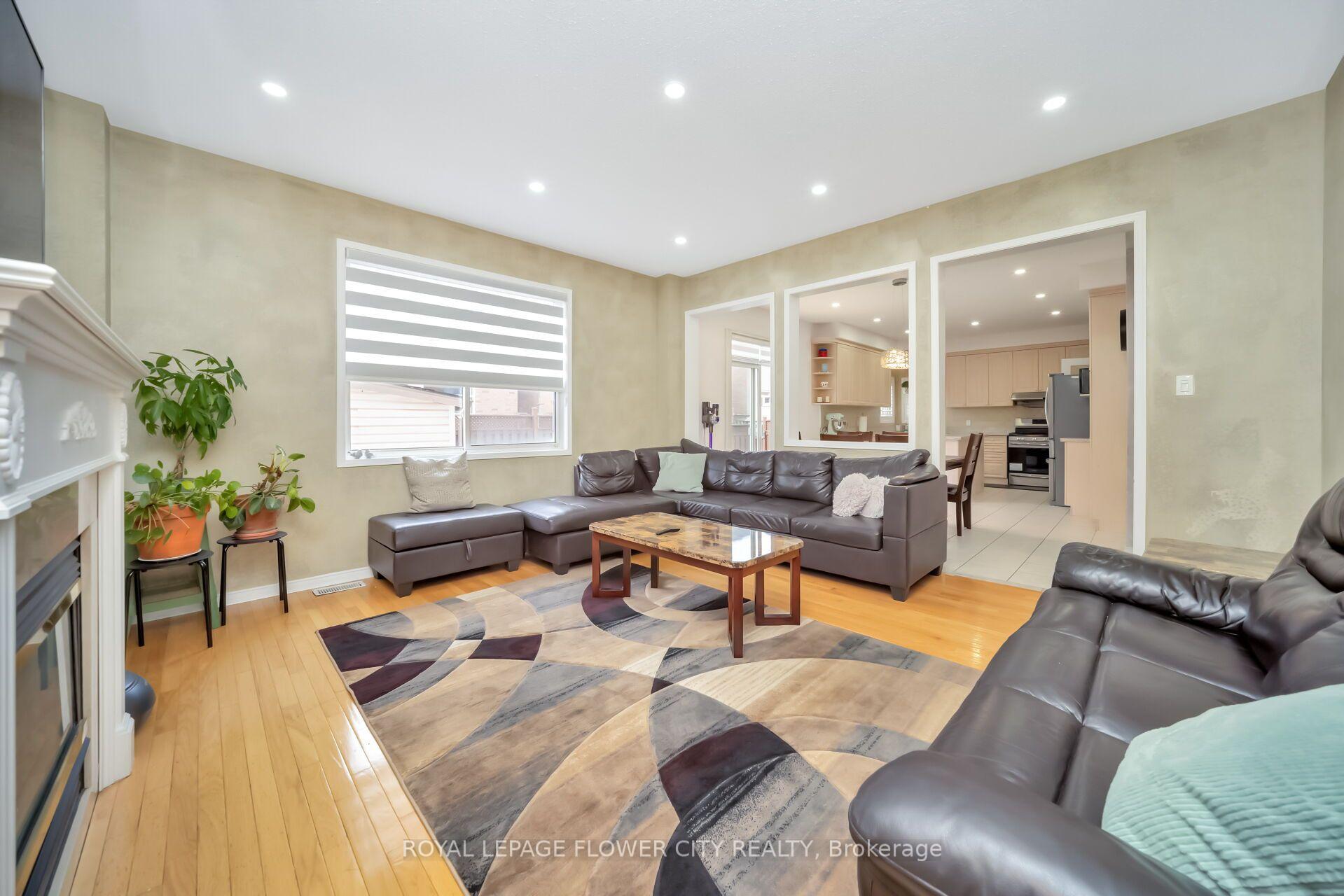 Photo 12 of 36 Borneo Crescent, Brampton, Sandringham-Wellington North — HOMEH