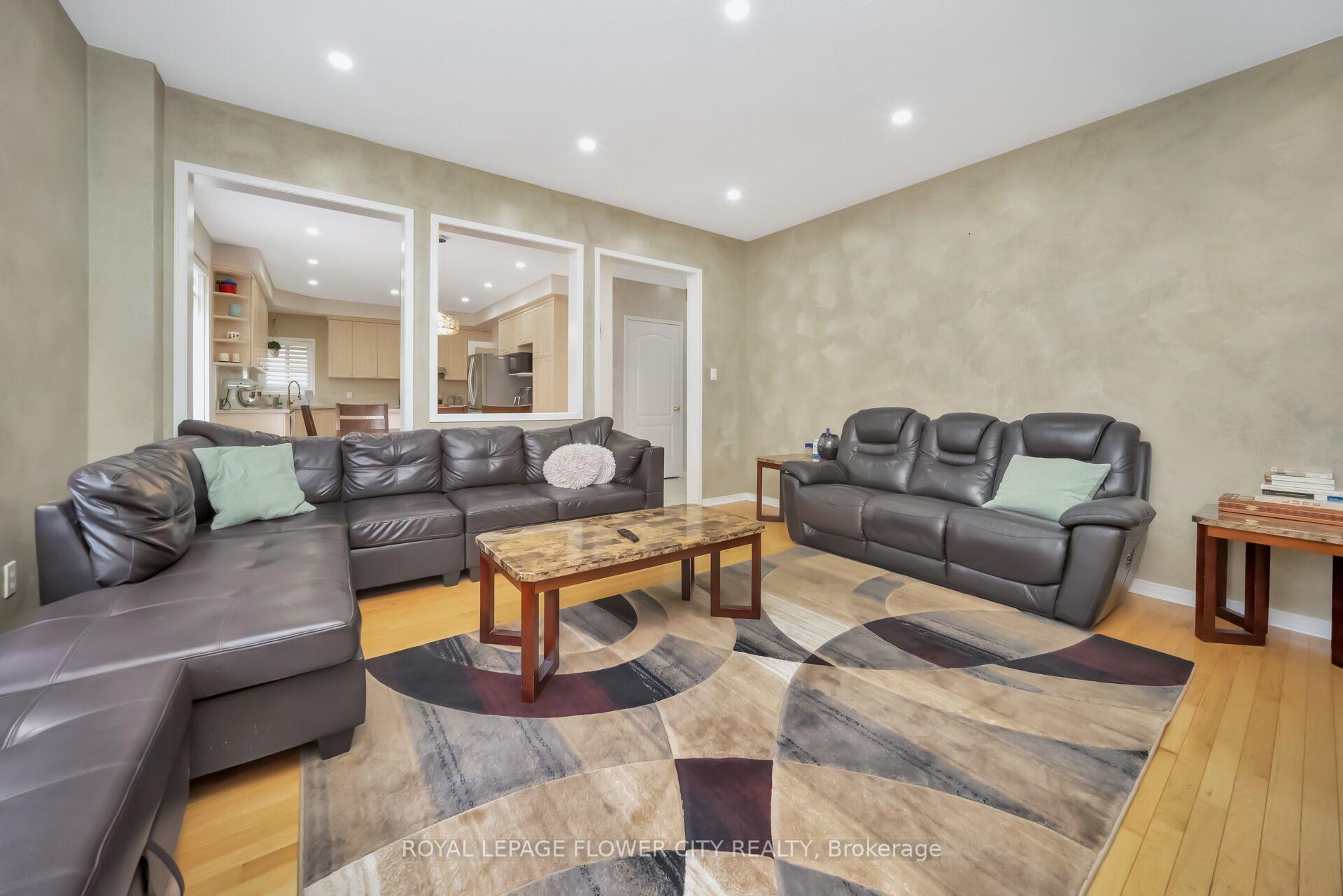 Photo 13 of 36 Borneo Crescent, Brampton, Sandringham-Wellington North — HOMEH