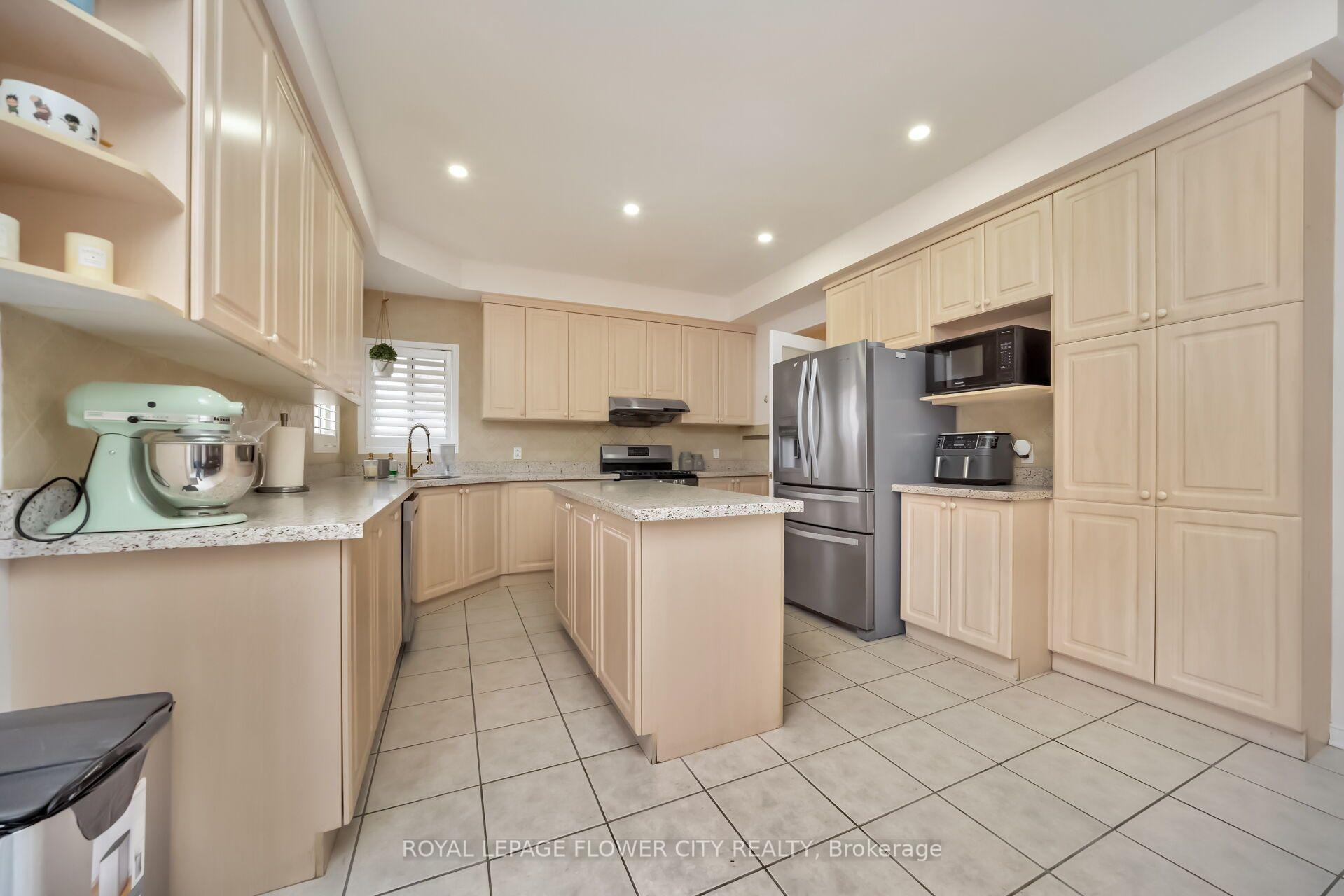 Photo 15 of 36 Borneo Crescent, Brampton, Sandringham-Wellington North — HOMEH