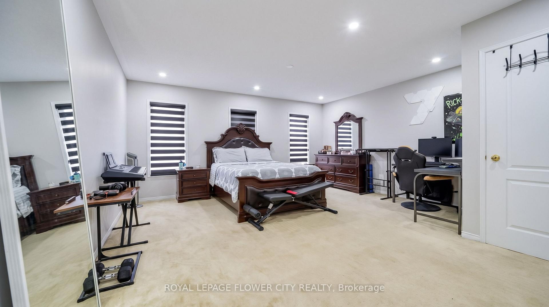 Photo 21 of 36 Borneo Crescent, Brampton, Sandringham-Wellington North — HOMEH