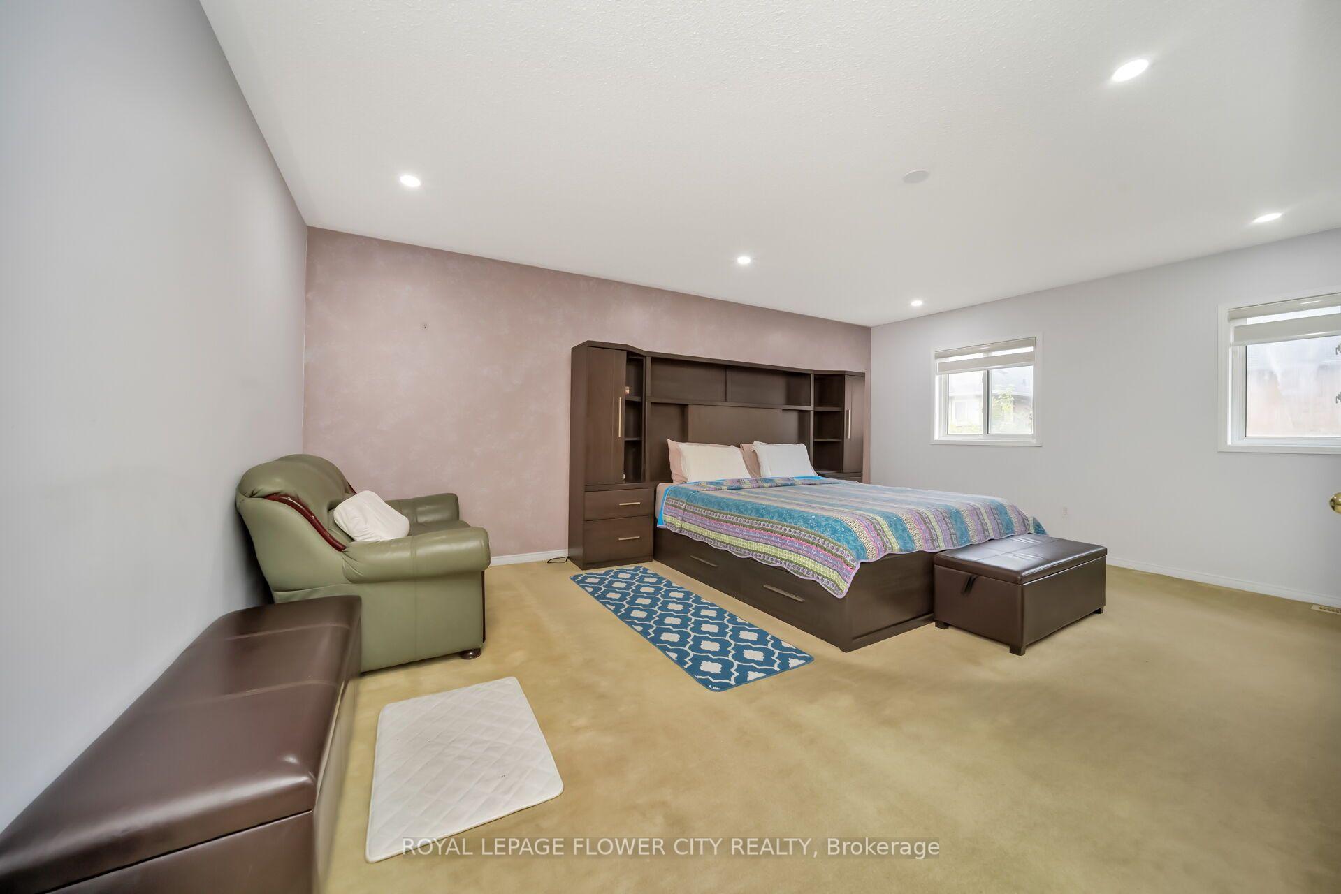 Photo 33 of 36 Borneo Crescent, Brampton, Sandringham-Wellington North — HOMEH