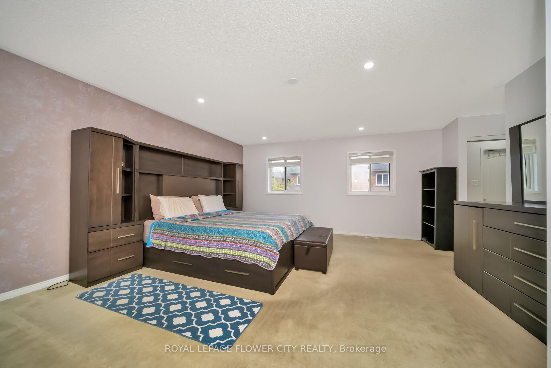 Photo 34 of 36 Borneo Crescent, Brampton, Sandringham-Wellington North — HOMEH
