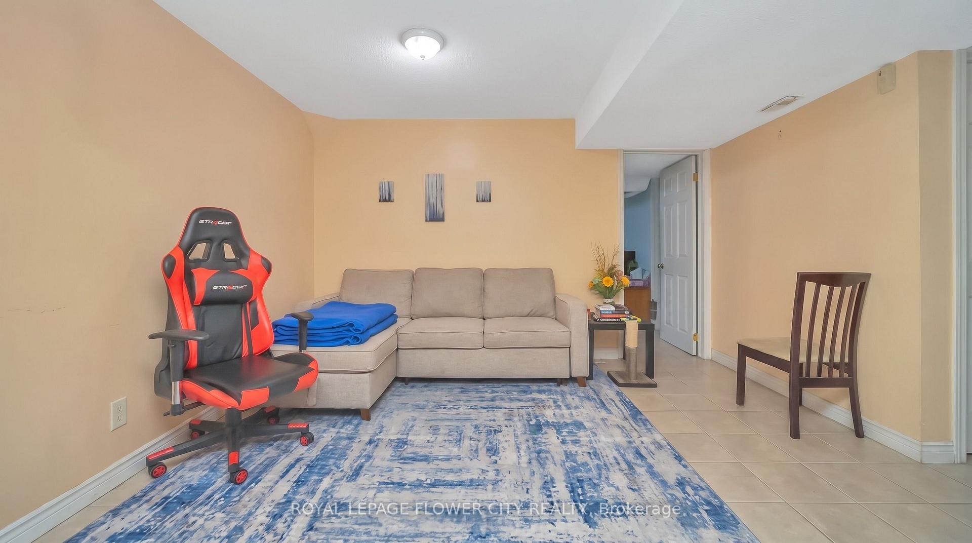 Photo 44 of 36 Borneo Crescent, Brampton, Sandringham-Wellington North — HOMEH