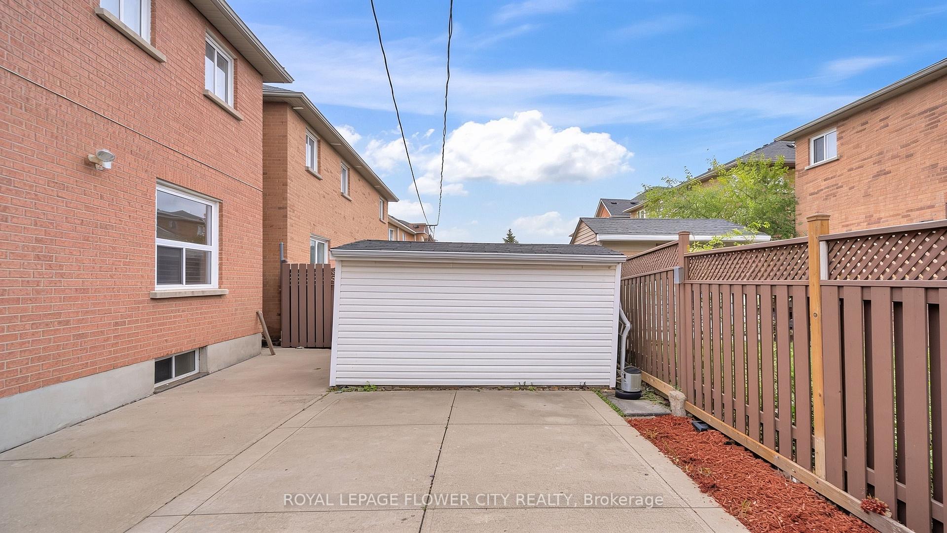 Photo 49 of 36 Borneo Crescent, Brampton, Sandringham-Wellington North — HOMEH