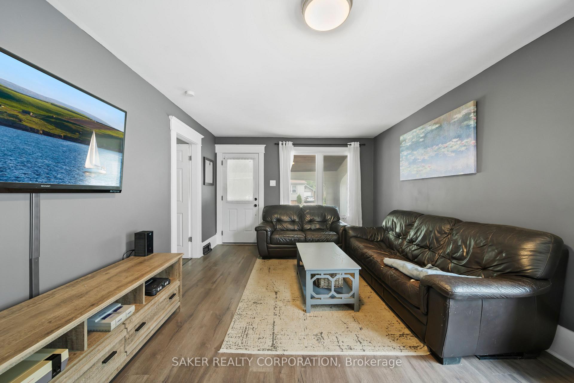 Photo 8 of 95 Adelaide Street S, London, South I — HOMEH