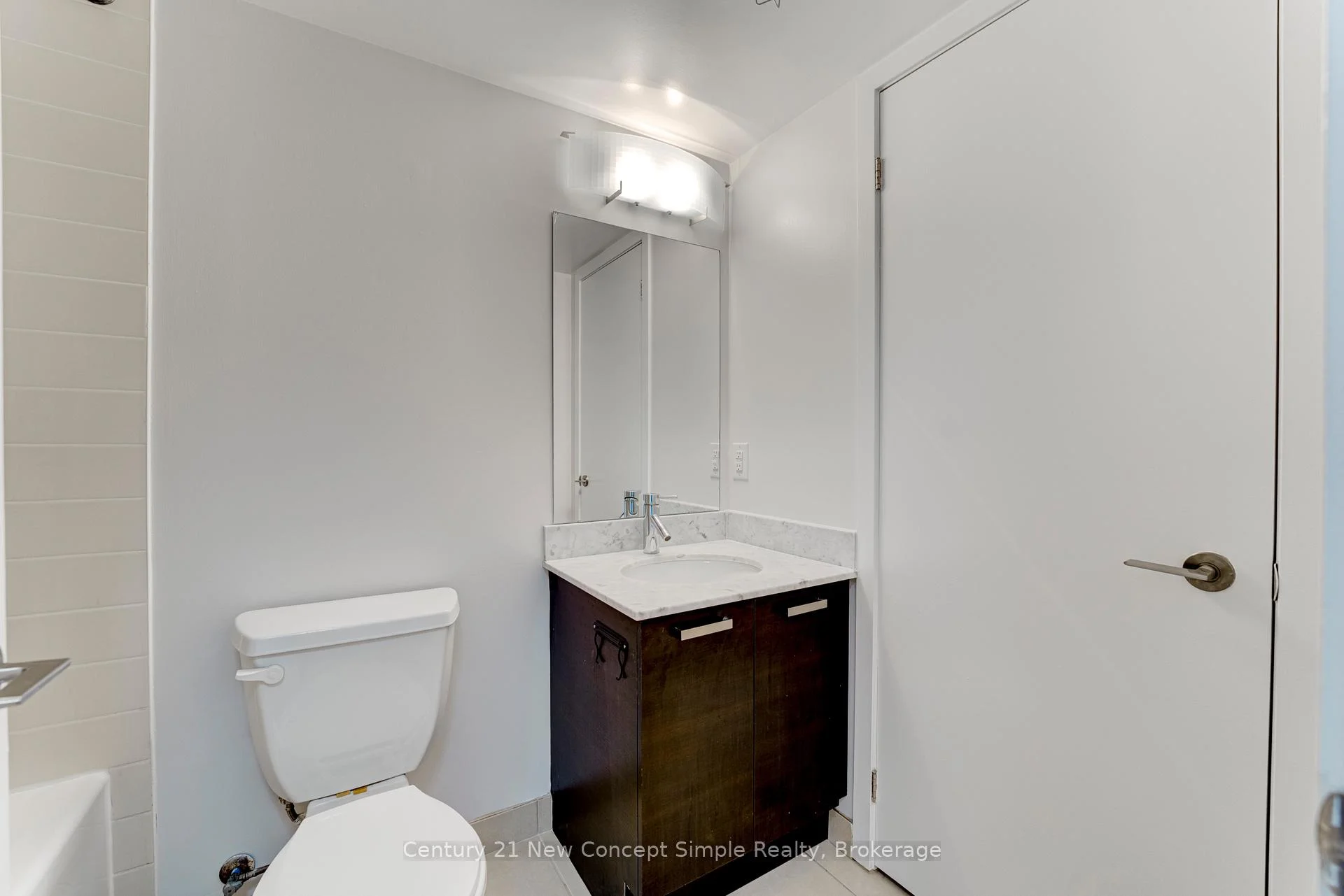 Photo 1 of Unit 2016E, 36 Lisgar Street, Toronto, Little Portugal — HOMEH