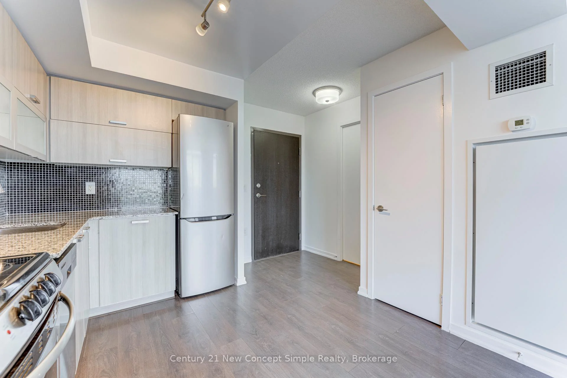 Photo 12 of Unit 2016E, 36 Lisgar Street, Toronto, Little Portugal — HOMEH