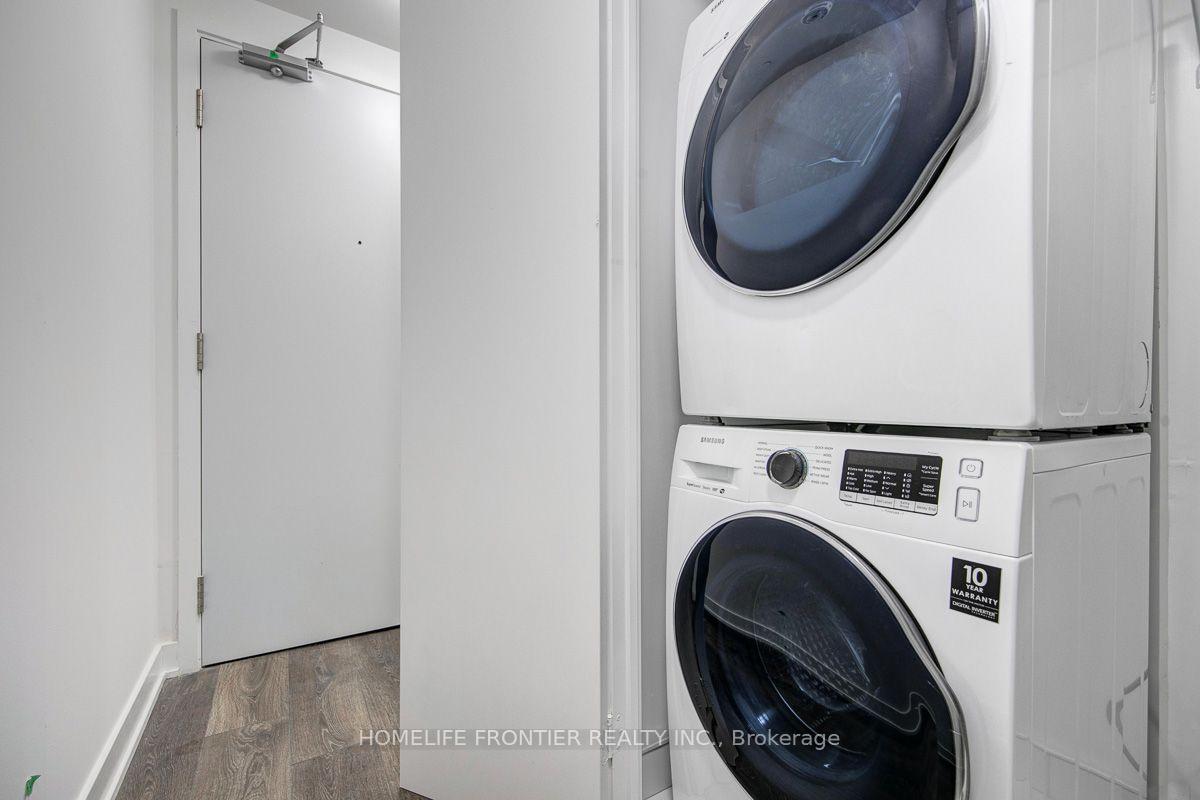 Photo 12 of Unit 1714, 195 Redpath Avenue, Toronto, Mount Pleasant West — HOMEH