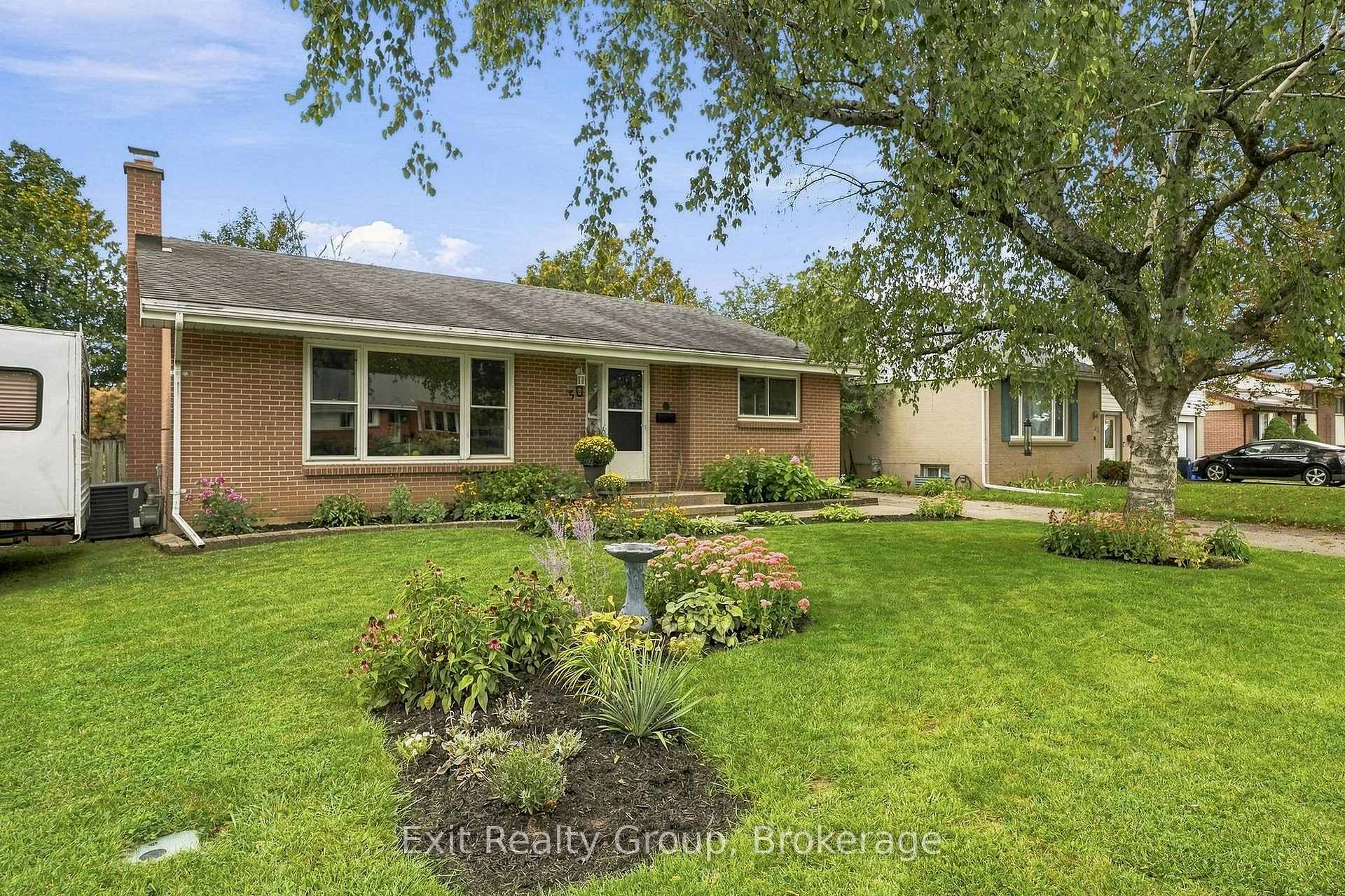 Photo 3 of 50 Lambert Drive, Belleville, Belleville Ward — HOMEH