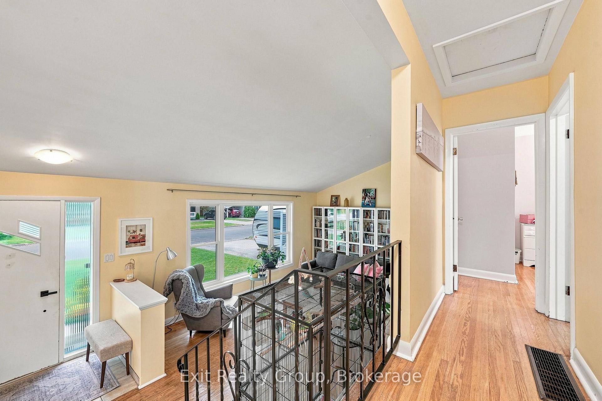 Photo 16 of 50 Lambert Drive, Belleville, Belleville Ward — HOMEH