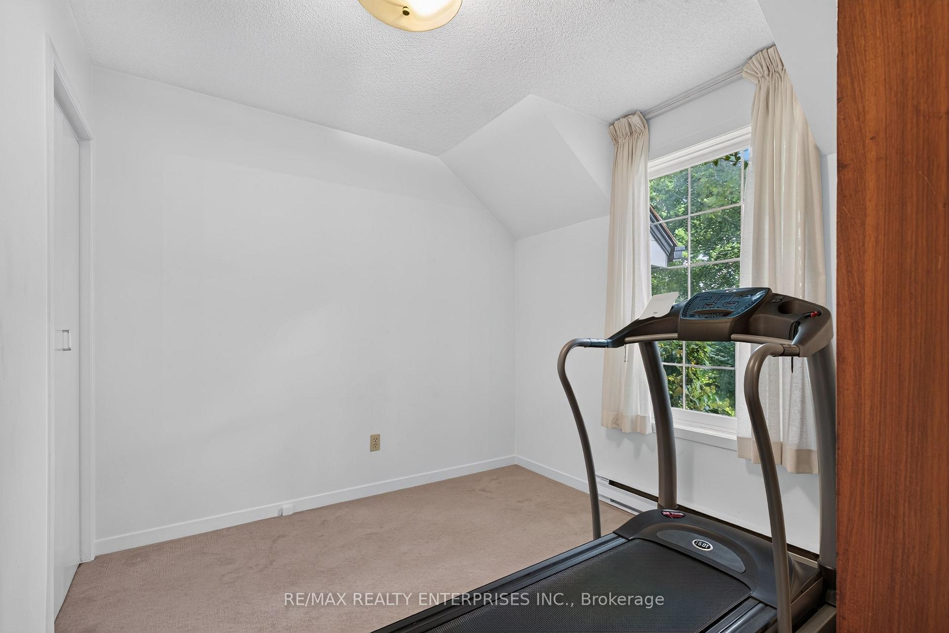 Photo 39 of 1425 Solana Crescent, Mississauga, Lorne Park — HOMEH
