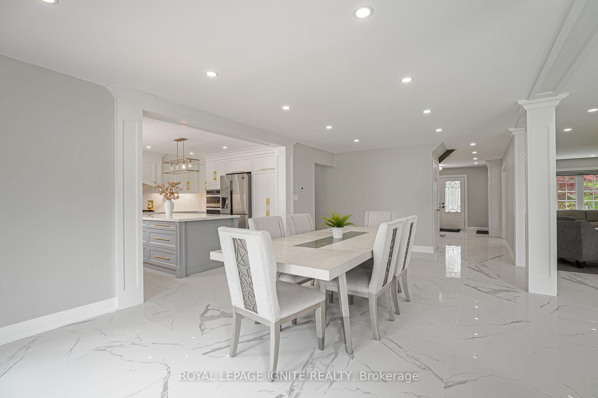 Photo 3 of 69 Raeview Drive, Whitchurch-Stouffville, Rural Whitchurch-Stouffville — HOMEH