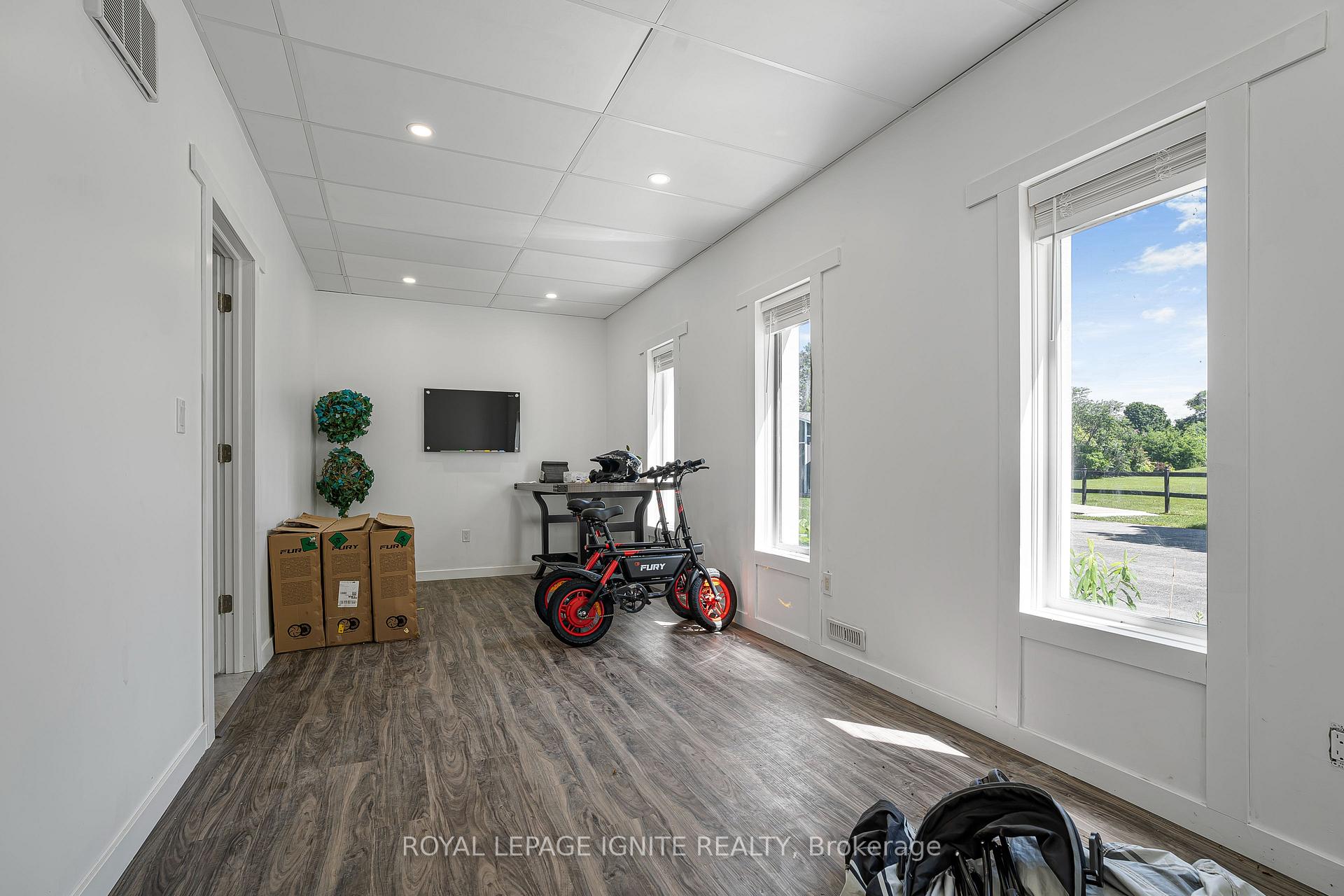 Photo 45 of 69 Raeview Drive, Whitchurch-Stouffville, Rural Whitchurch-Stouffville — HOMEH