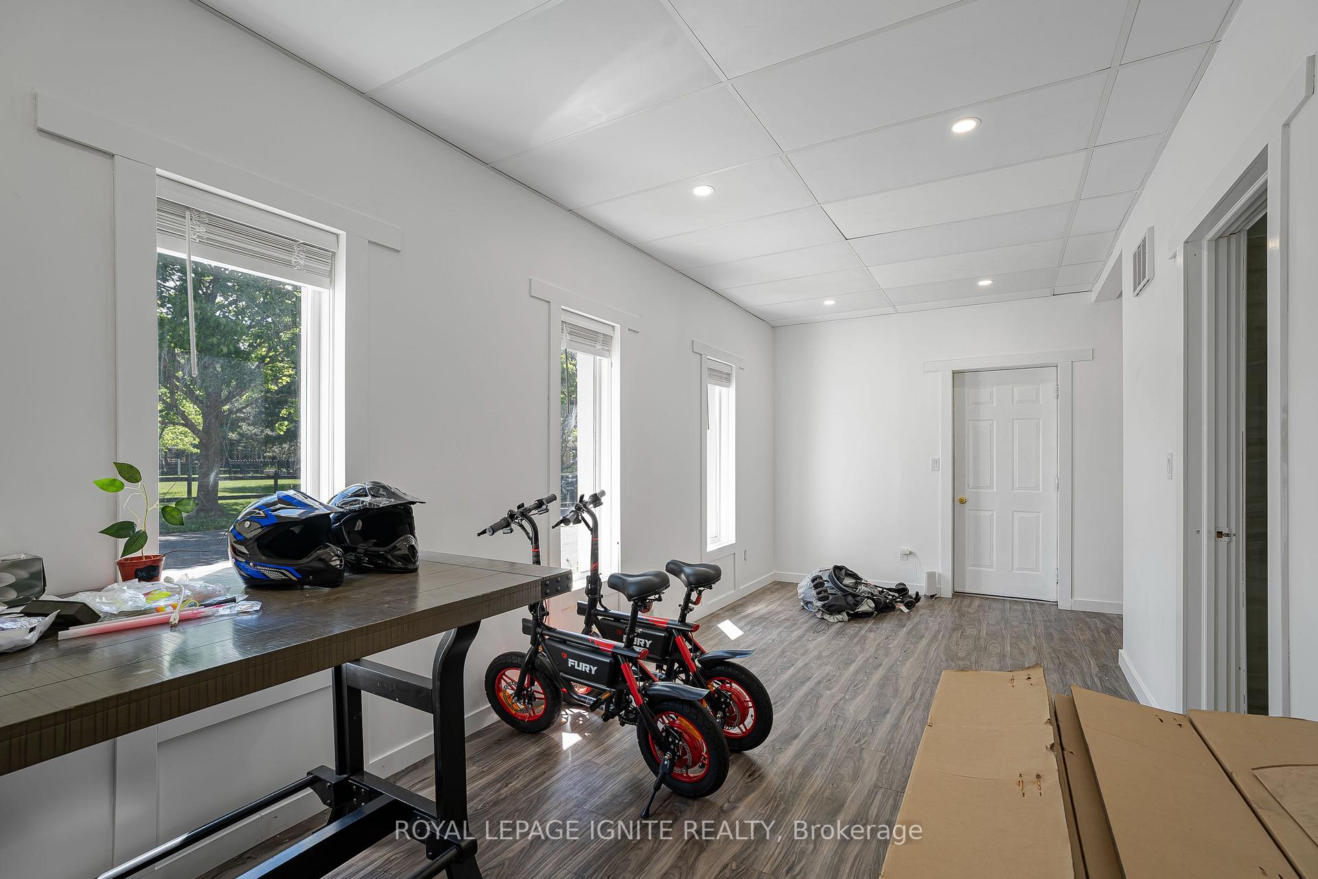 Photo 47 of 69 Raeview Drive, Whitchurch-Stouffville, Rural Whitchurch-Stouffville — HOMEH