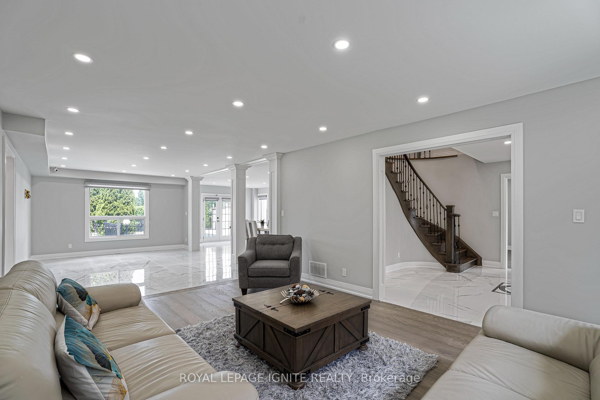 Photo 48 of 69 Raeview Drive, Whitchurch-Stouffville, Rural Whitchurch-Stouffville — HOMEH