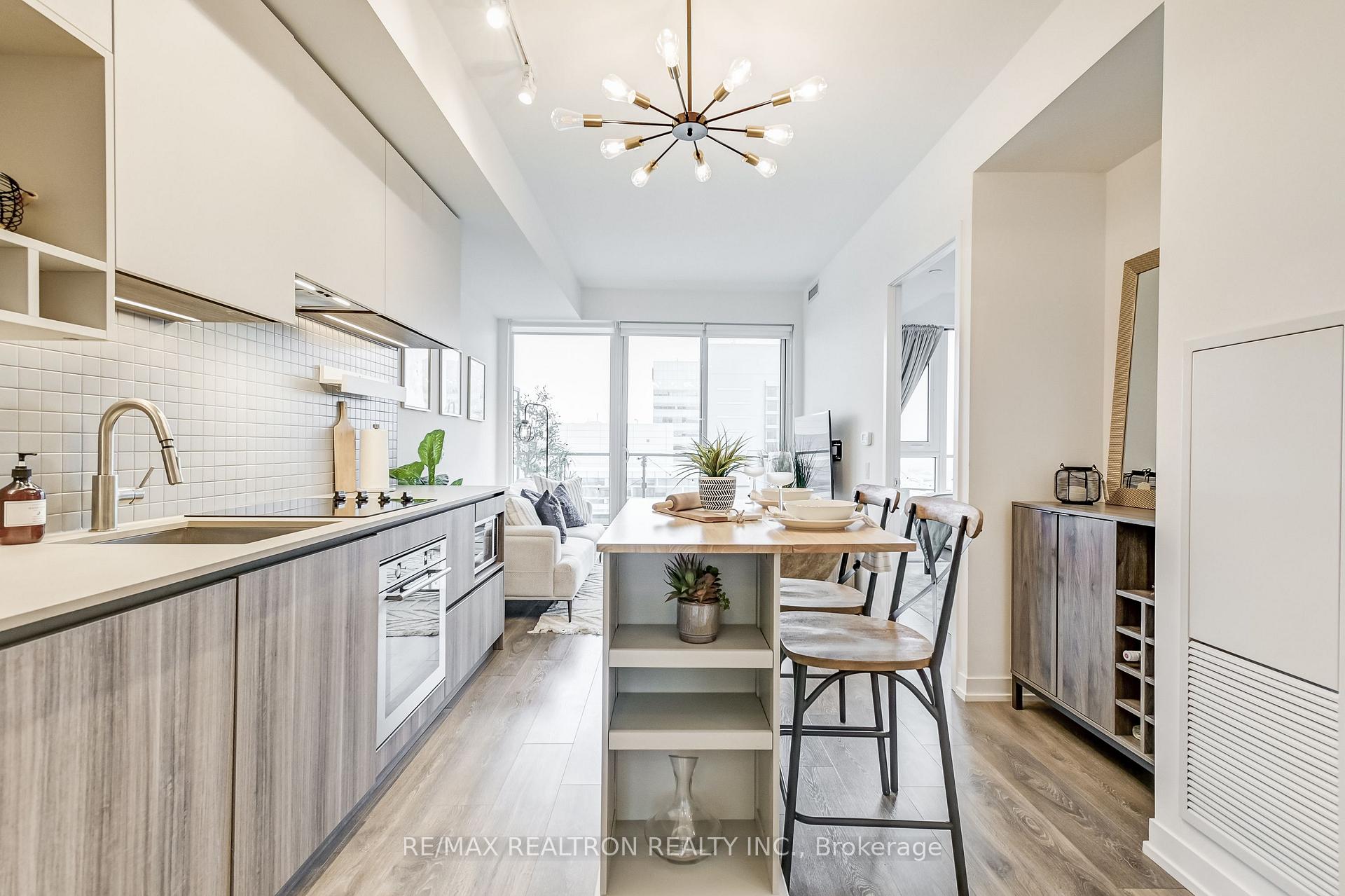Photo 8 of Unit 1608, 5 Buttermill Avenue, Vaughan, Vaughan Corporate Centre — HOMEH