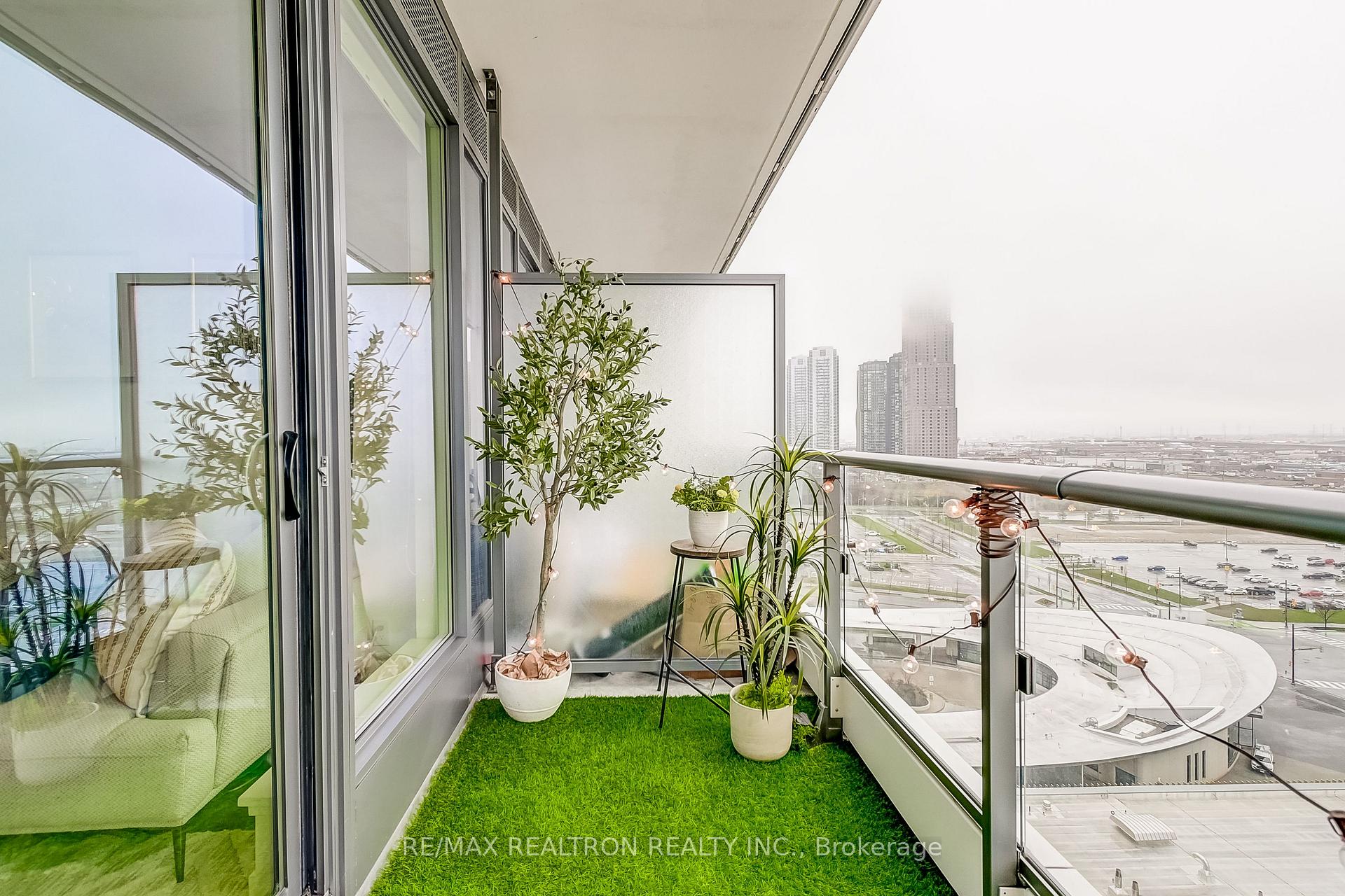 Photo 19 of Unit 1608, 5 Buttermill Avenue, Vaughan, Vaughan Corporate Centre — HOMEH