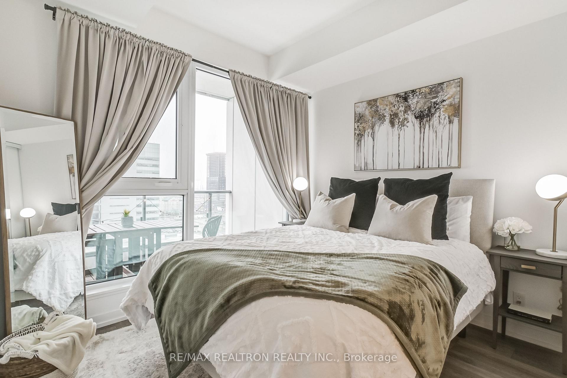 Photo 21 of Unit 1608, 5 Buttermill Avenue, Vaughan, Vaughan Corporate Centre — HOMEH