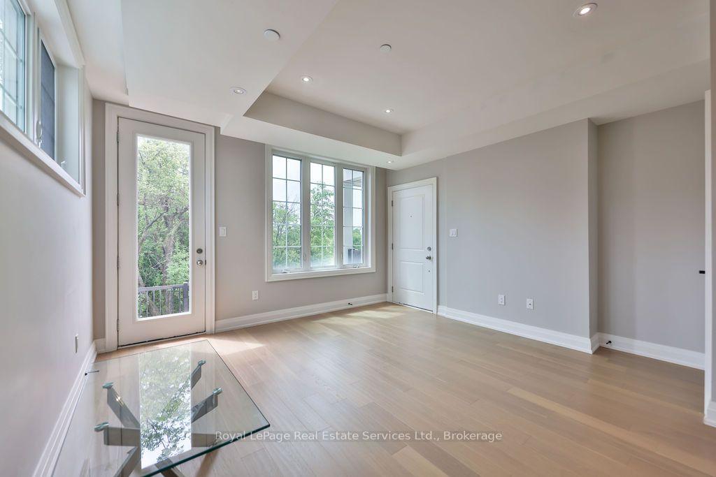 Photo 7 of Unit 27, 2199 Lillykin Street, Oakville, River Oaks — HOMEH