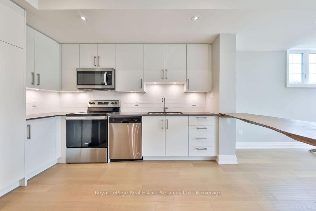 Photo 11 of Unit 27, 2199 Lillykin Street, Oakville, River Oaks — HOMEH