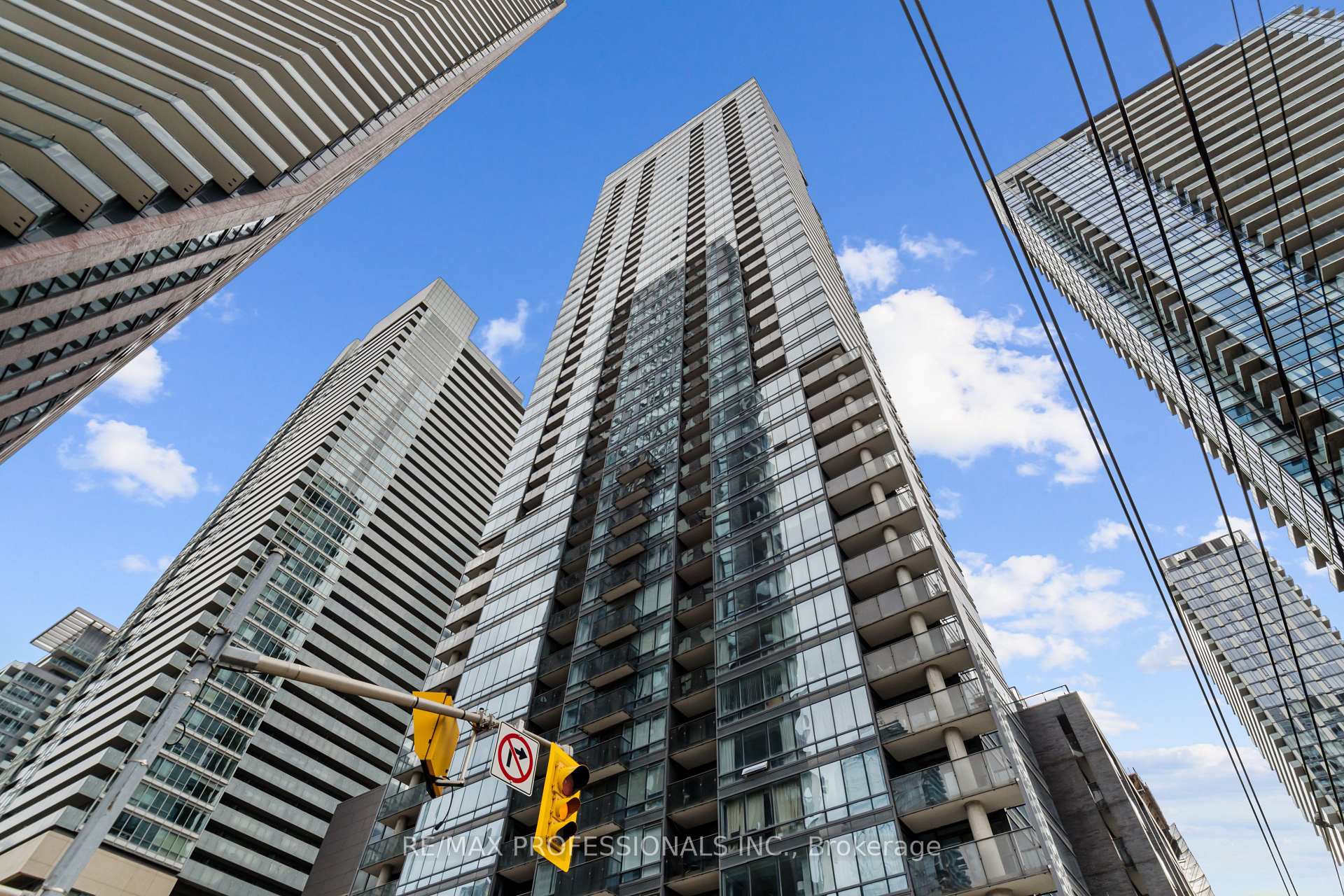 Photo 1 of Unit 522, 295 Adelaide Street W, Toronto, Waterfront Communities — HOMEH