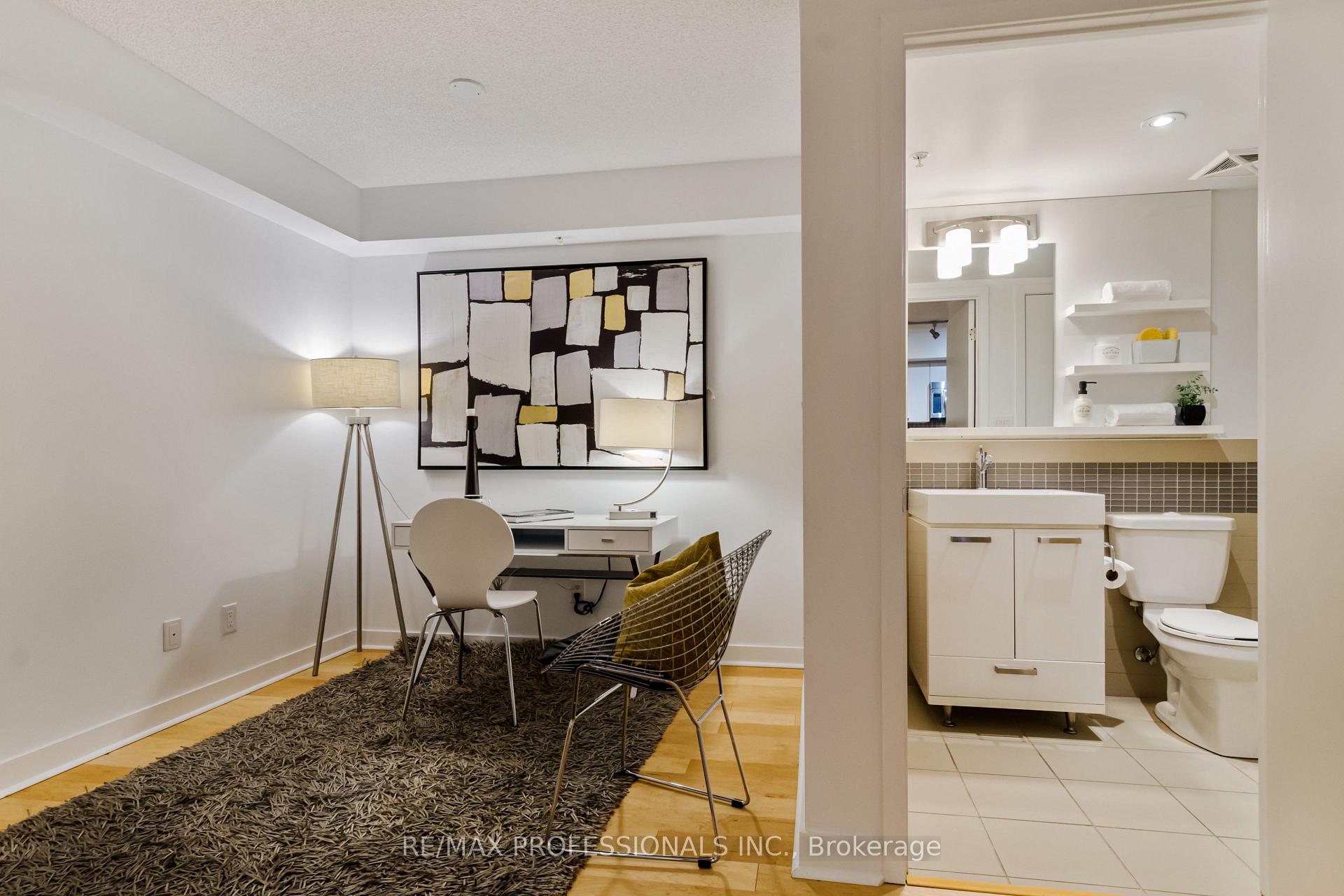 Photo 13 of Unit 522, 295 Adelaide Street W, Toronto, Waterfront Communities — HOMEH