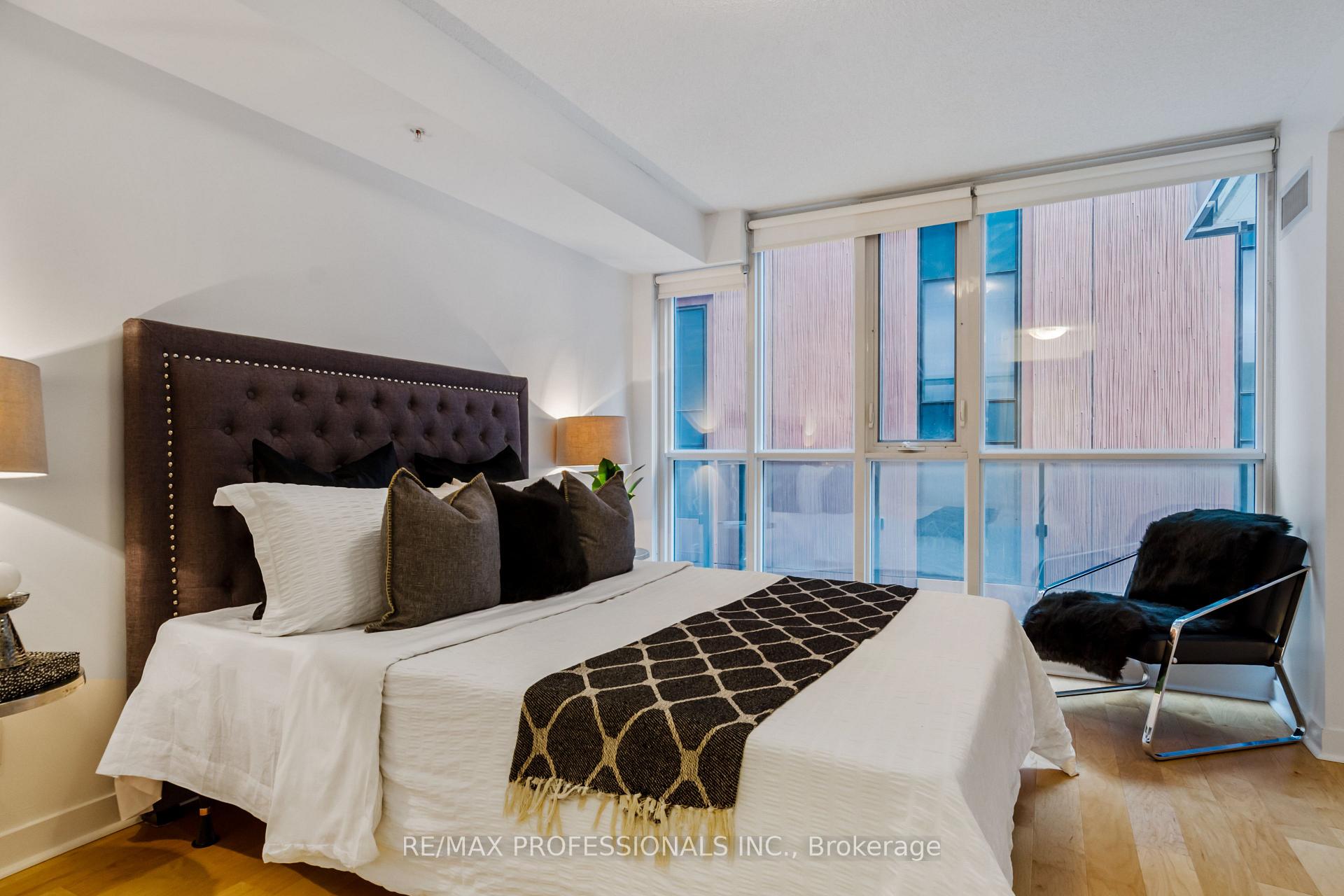Photo 19 of Unit 522, 295 Adelaide Street W, Toronto, Waterfront Communities — HOMEH