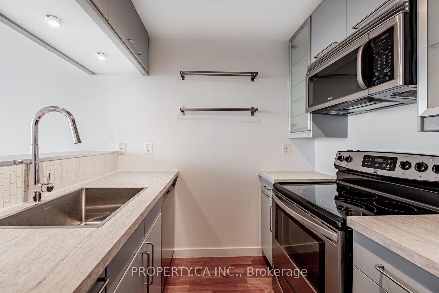 Photo 7 of Unit 1803, 285 Mutual Street, Toronto, Church-Yonge Corridor — HOMEH
