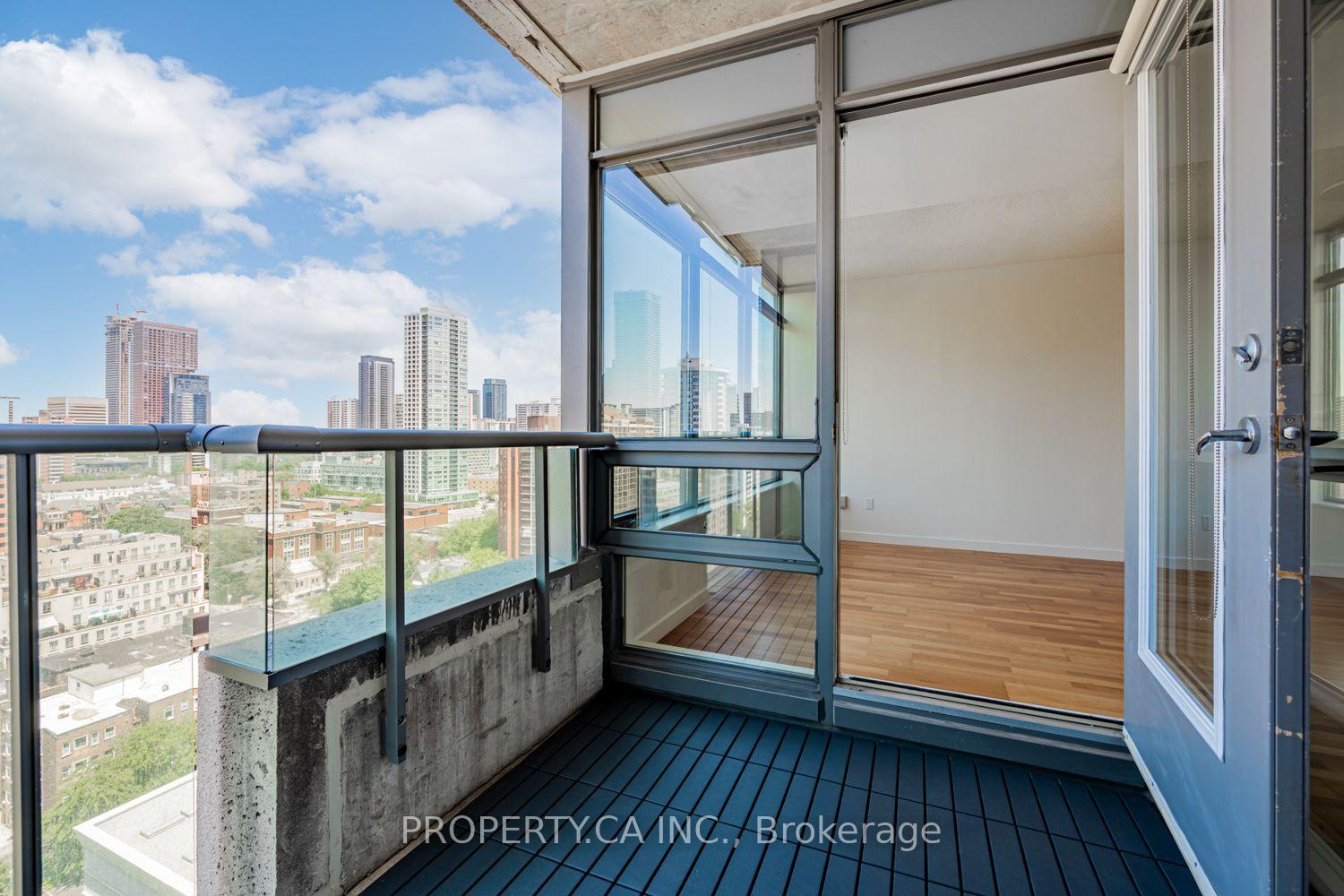 Photo 15 of Unit 1803, 285 Mutual Street, Toronto, Church-Yonge Corridor — HOMEH