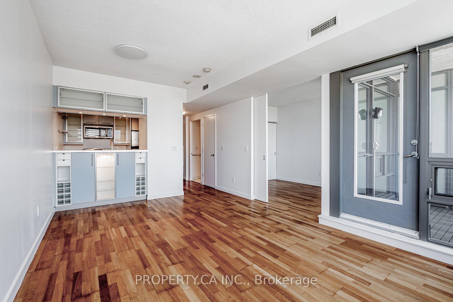 Photo 17 of Unit 1803, 285 Mutual Street, Toronto, Church-Yonge Corridor — HOMEH