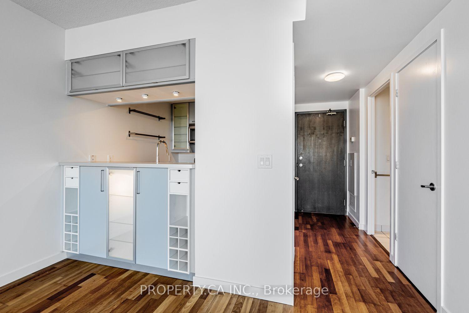 Photo 21 of Unit 1803, 285 Mutual Street, Toronto, Church-Yonge Corridor — HOMEH