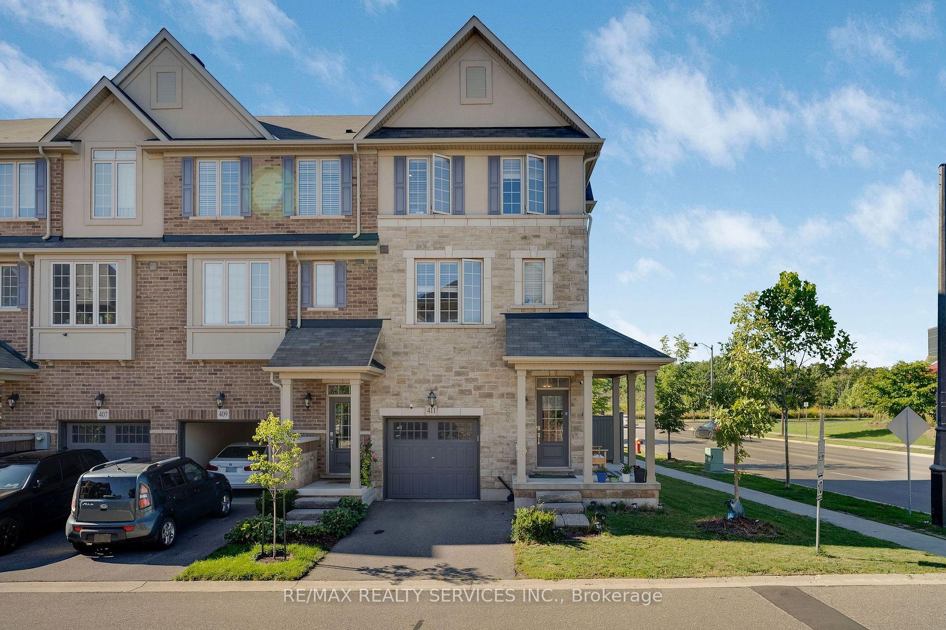 Photo of 411 Hardwick Common