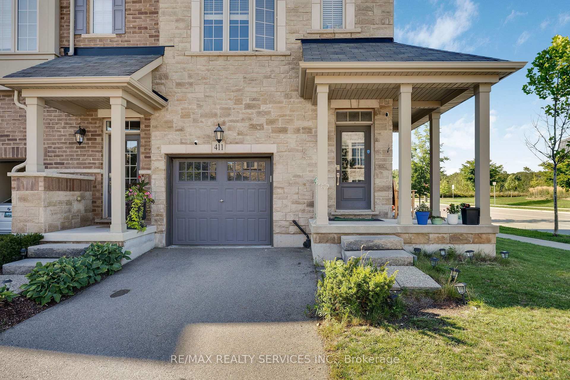 Photo 3 of 411 Hardwick Common, Oakville, Joshua Meadows — HOMEH