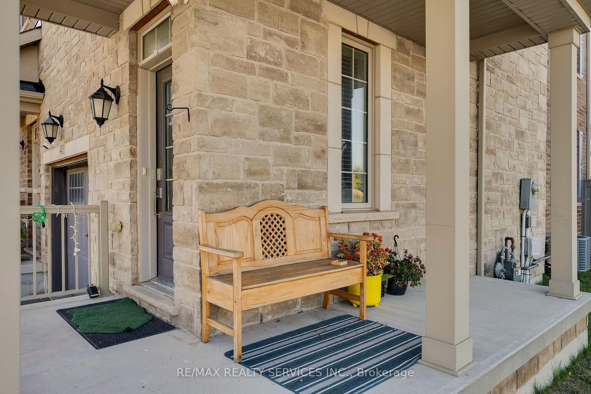 Photo 4 of 411 Hardwick Common, Oakville, Joshua Meadows — HOMEH