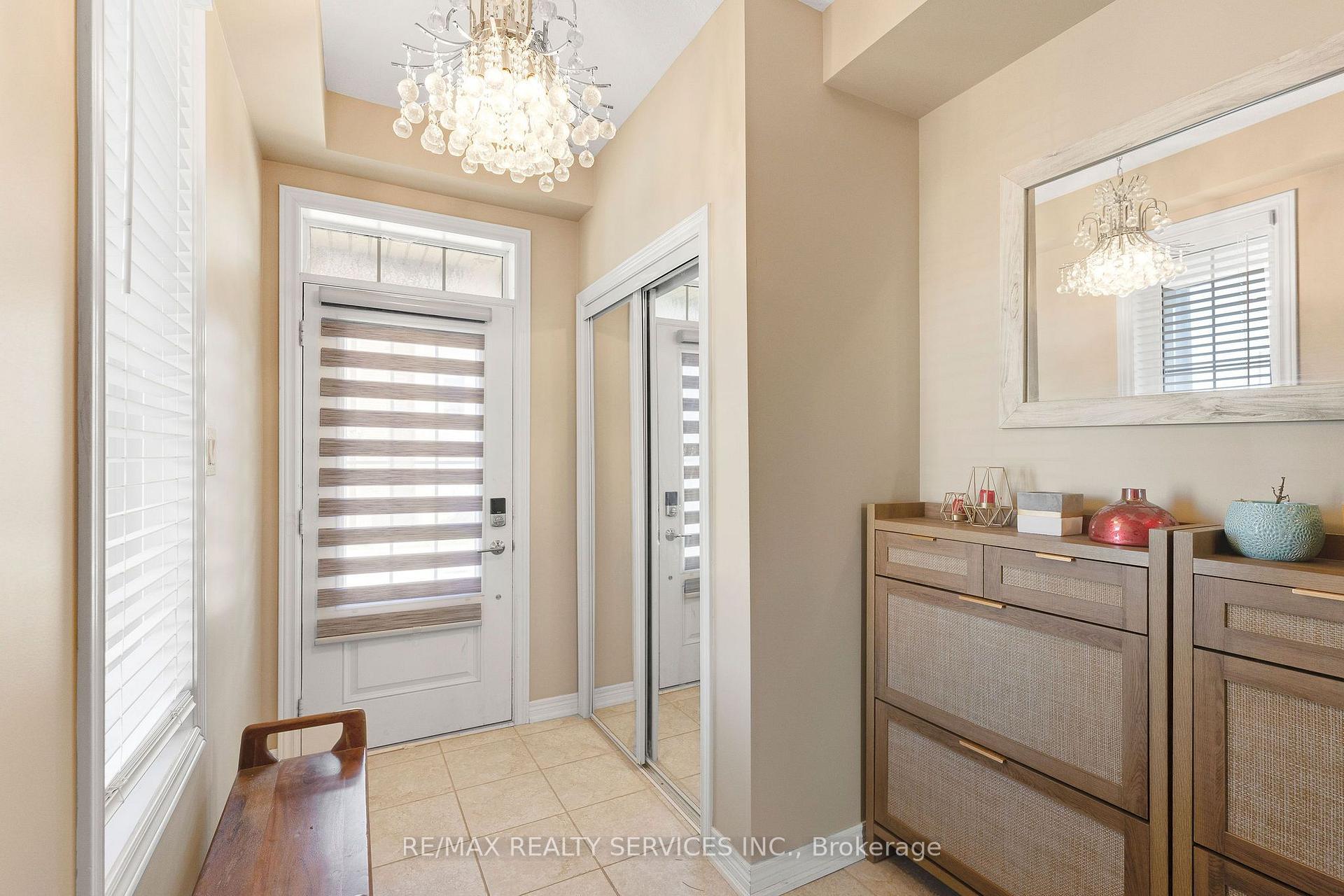Photo 7 of 411 Hardwick Common, Oakville, Joshua Meadows — HOMEH